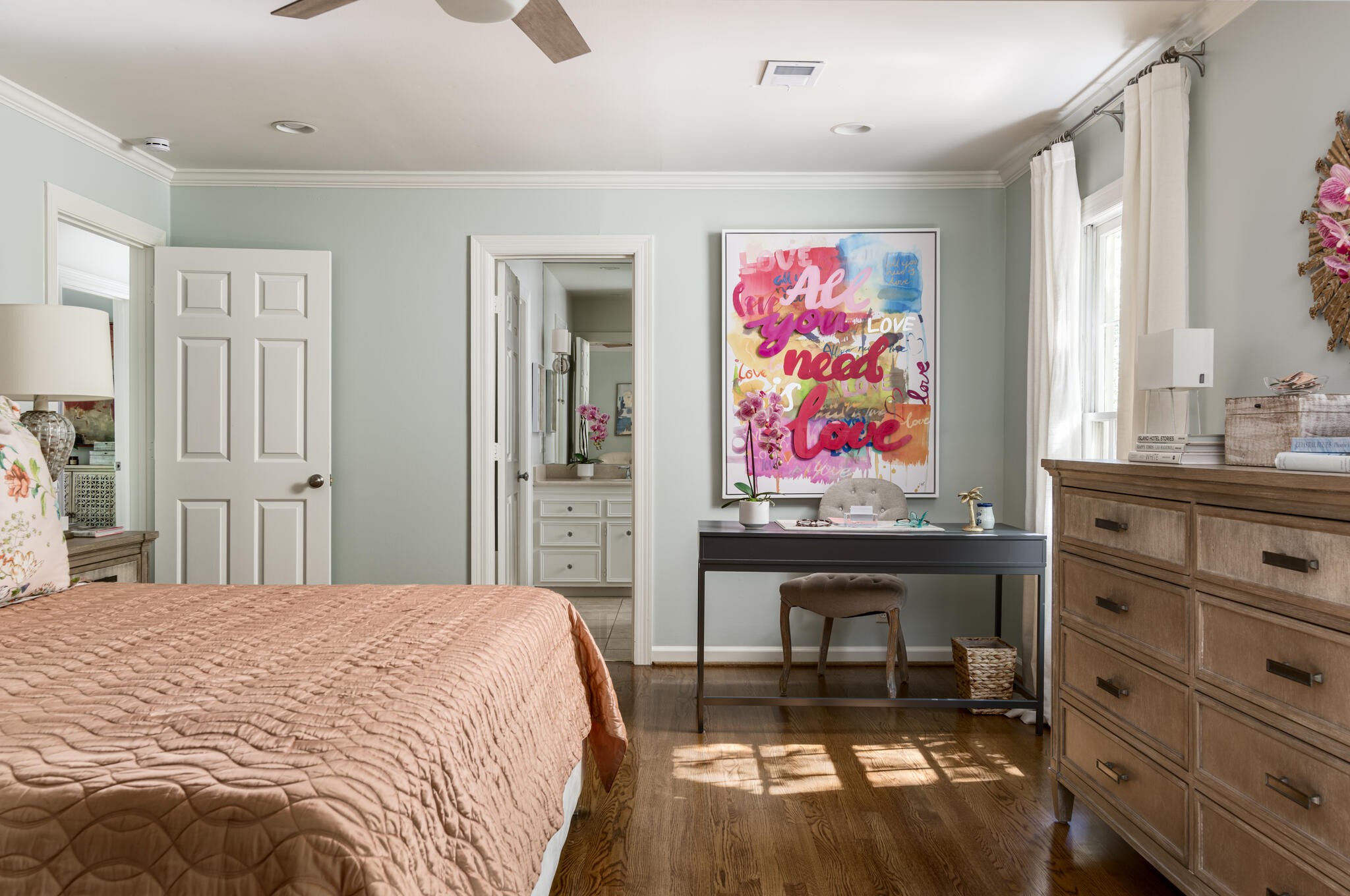 216 Chestnut Hill Dr