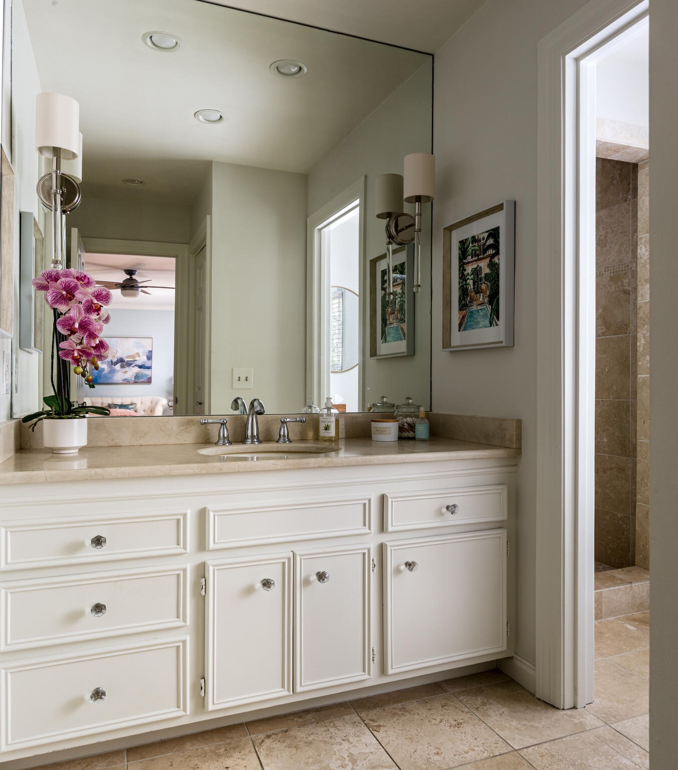 216 Chestnut Hill Dr