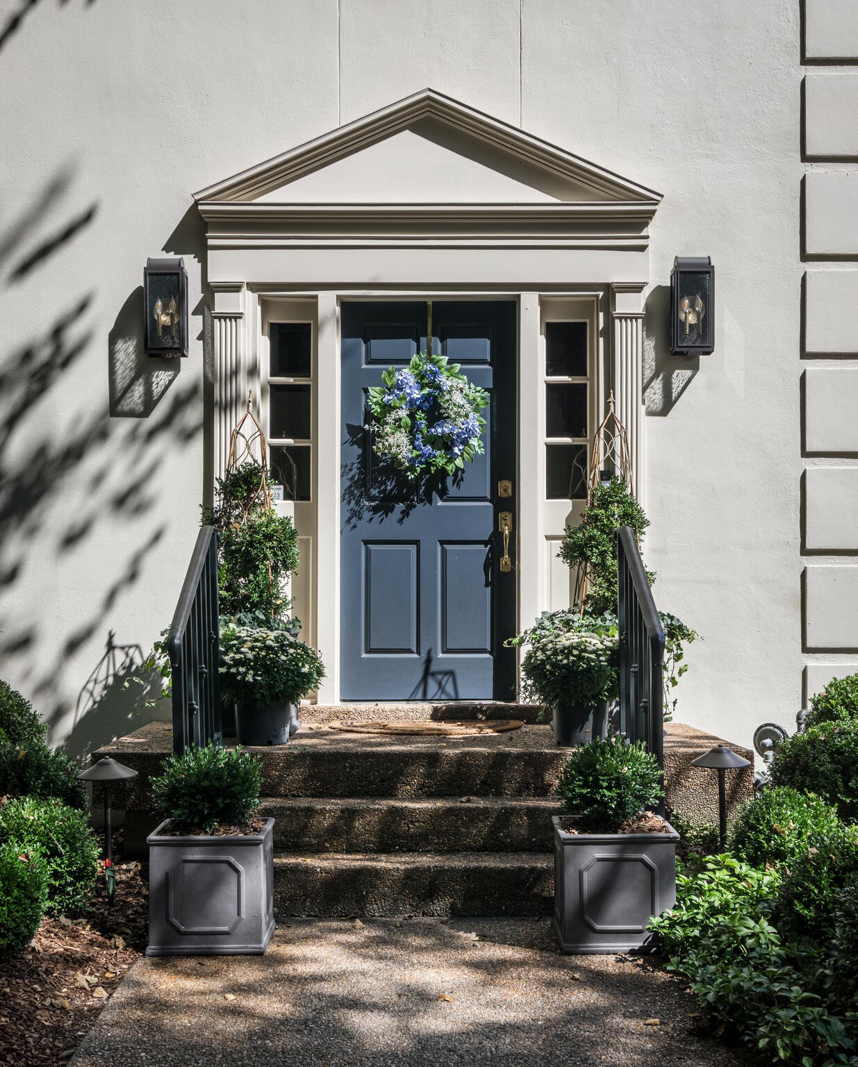 216 Chestnut Hill Dr