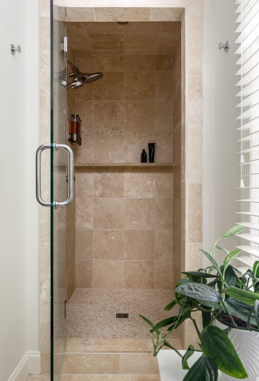 216 Chestnut Hill Dr