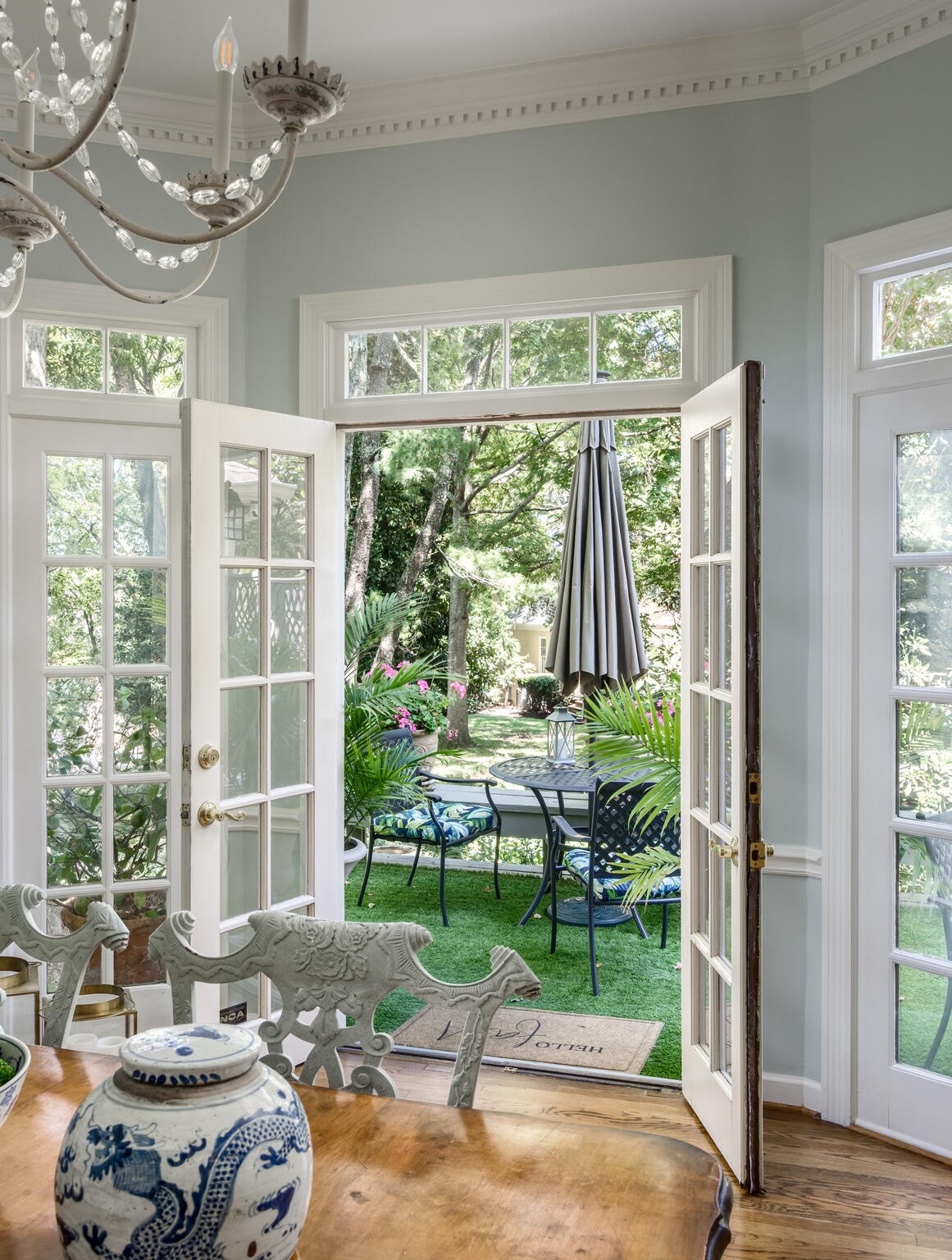 216 Chestnut Hill Dr