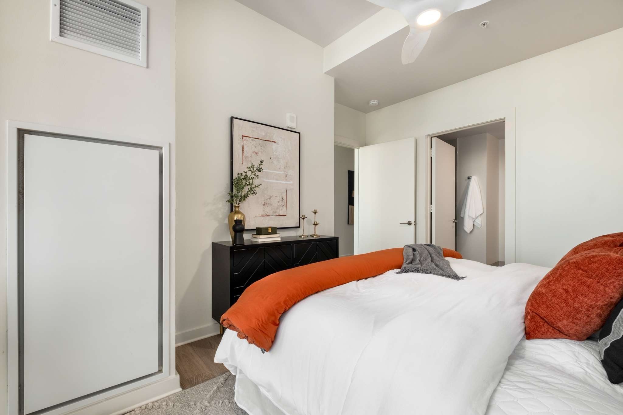 515 Church Street Unit: 3404