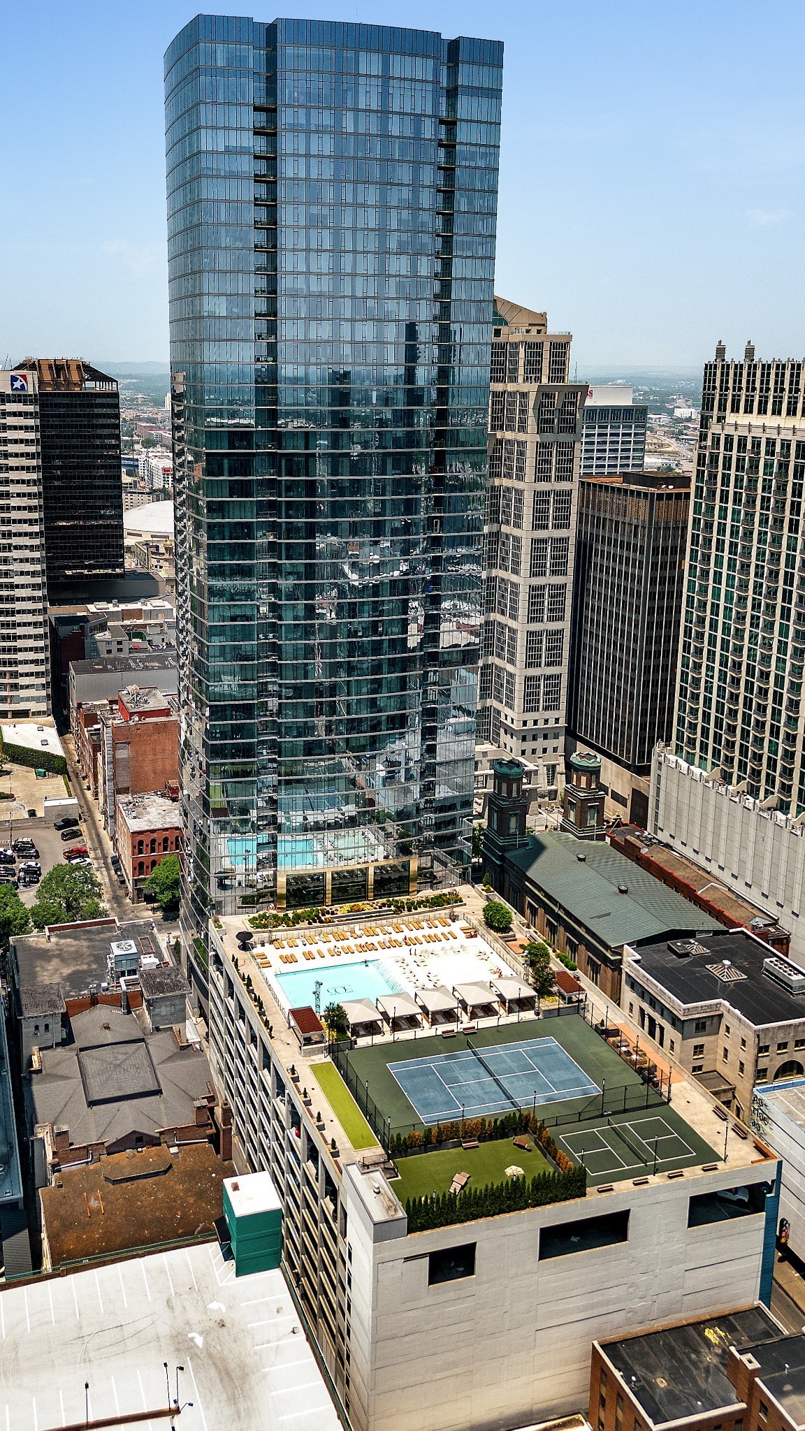 515 Church Street Unit: 3404