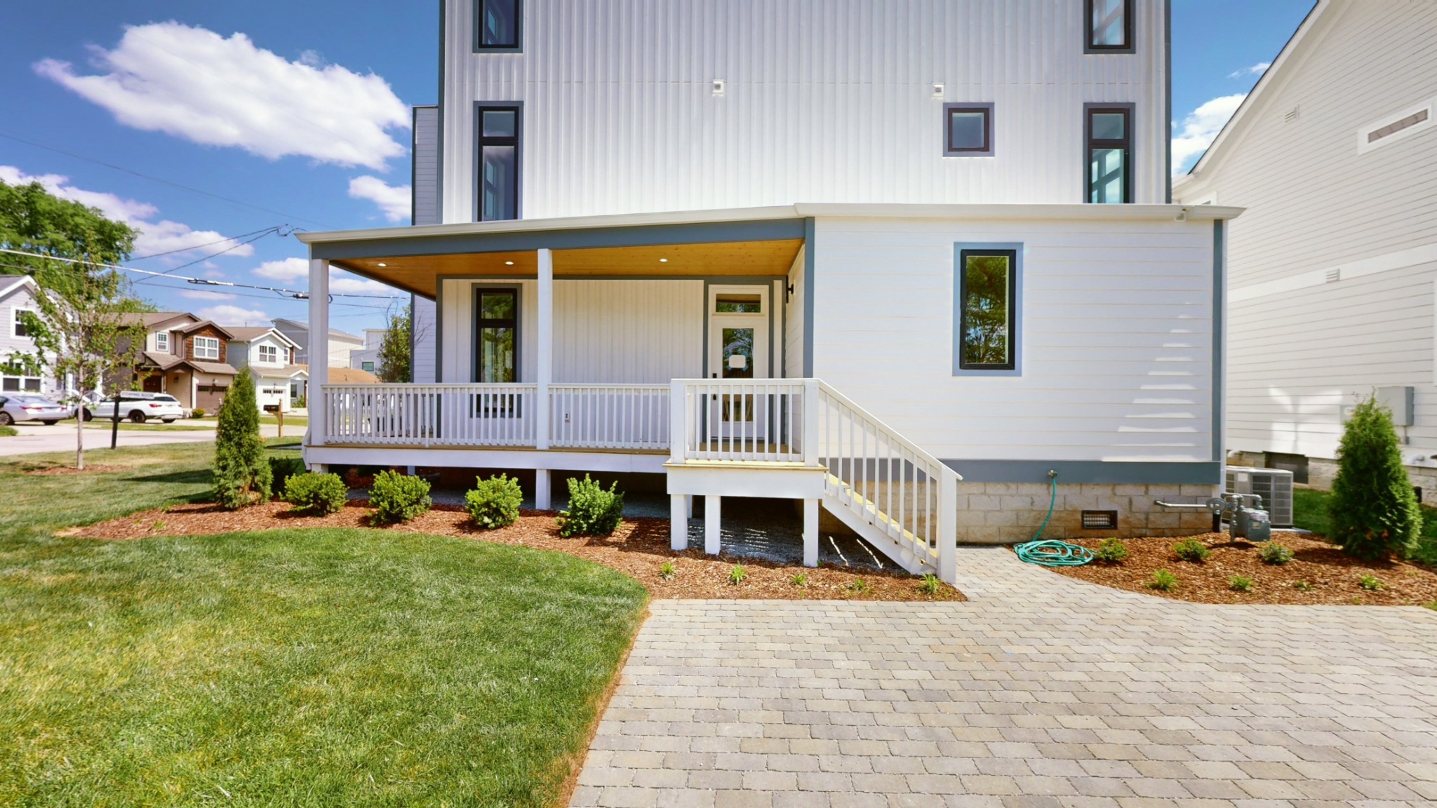 5909 Carl Place Unit: B