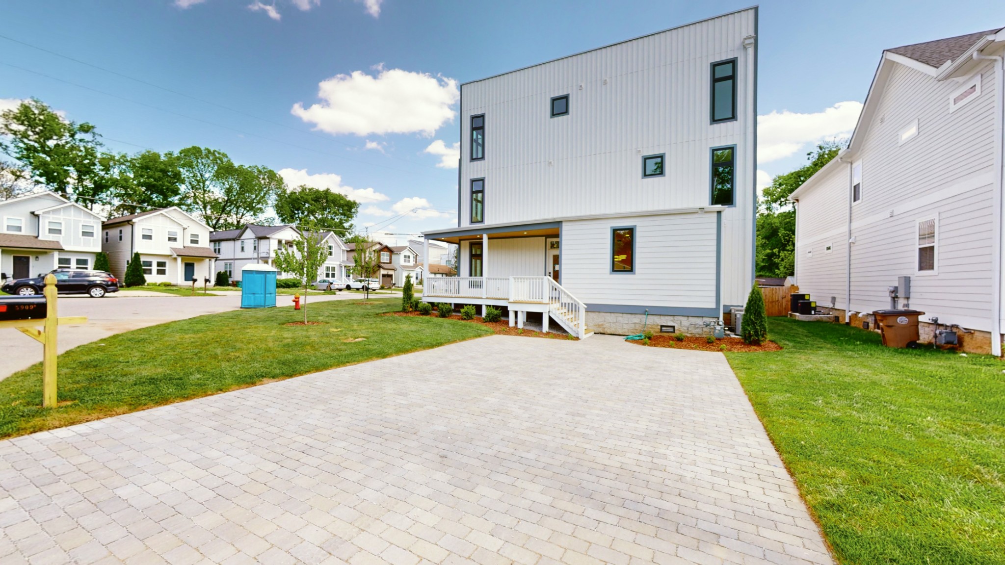 5909 Carl Place Unit: B