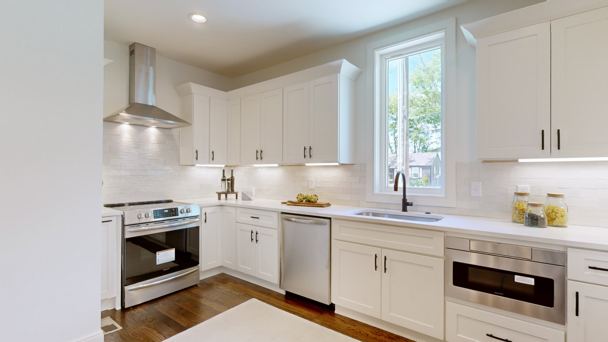 5909 Carl Place Unit: B