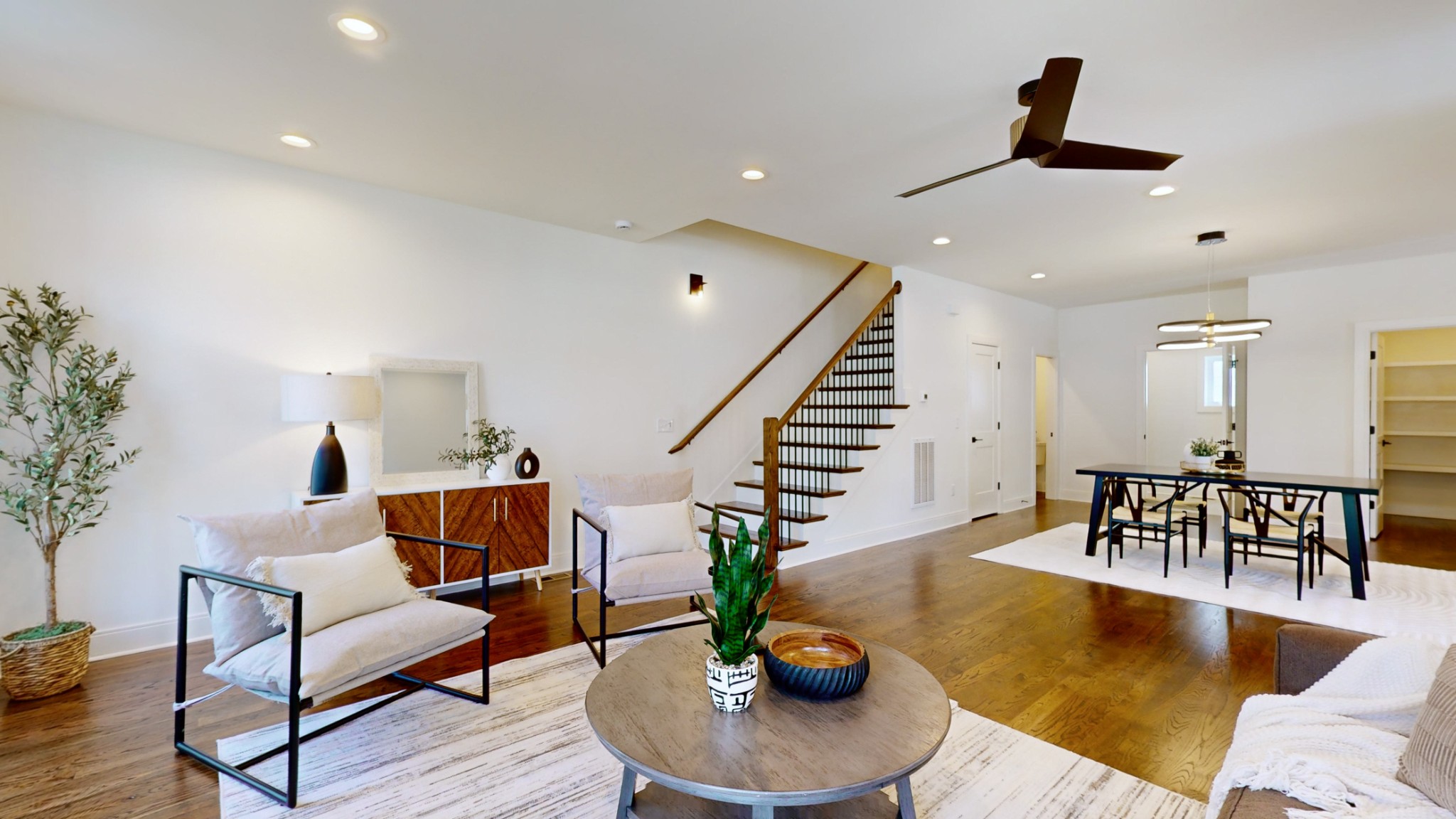 5909 Carl Place Unit: B