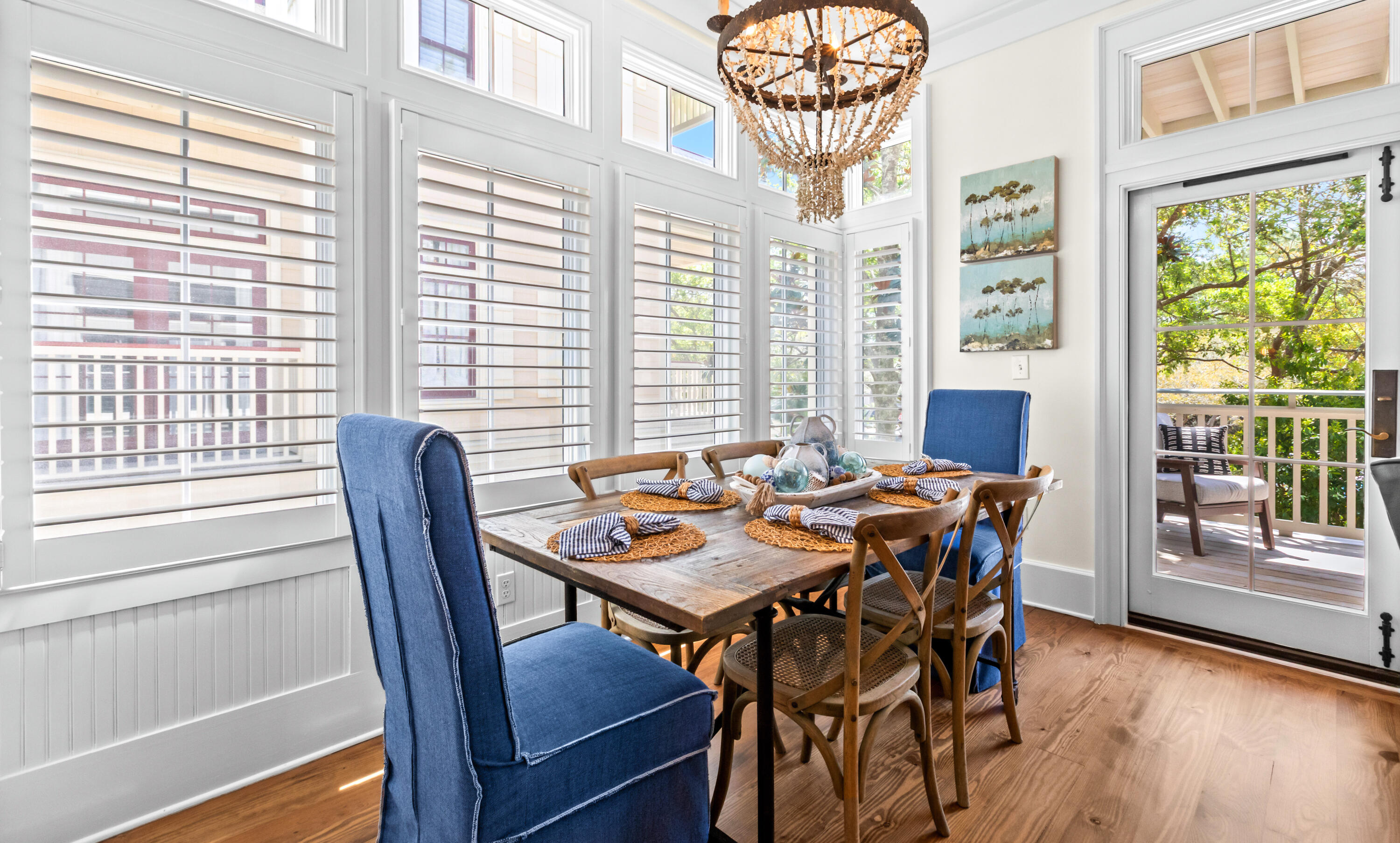 1660 E County Highway 30A UNIT 101