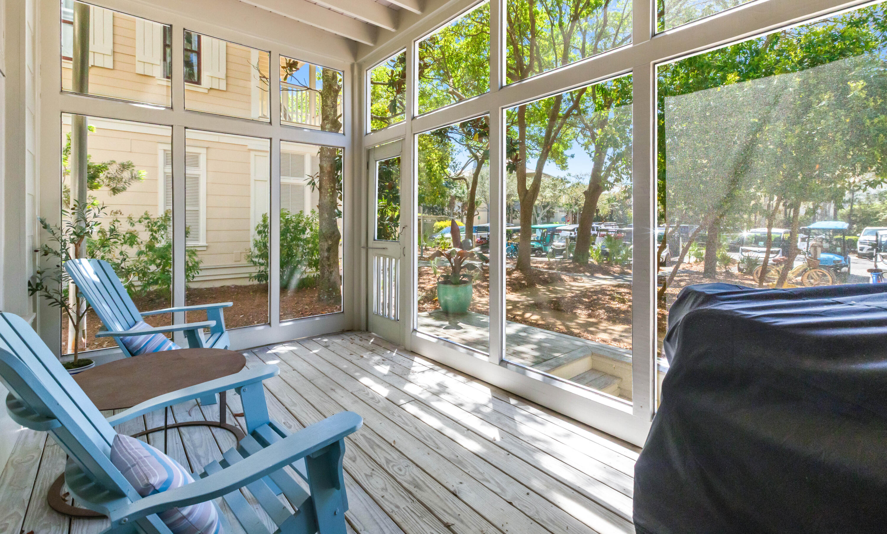 1660 E County Highway 30A UNIT 101