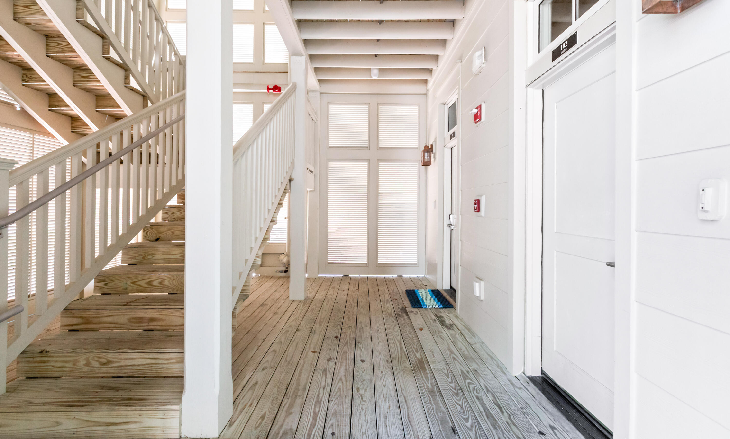 1660 E County Highway 30A UNIT 101