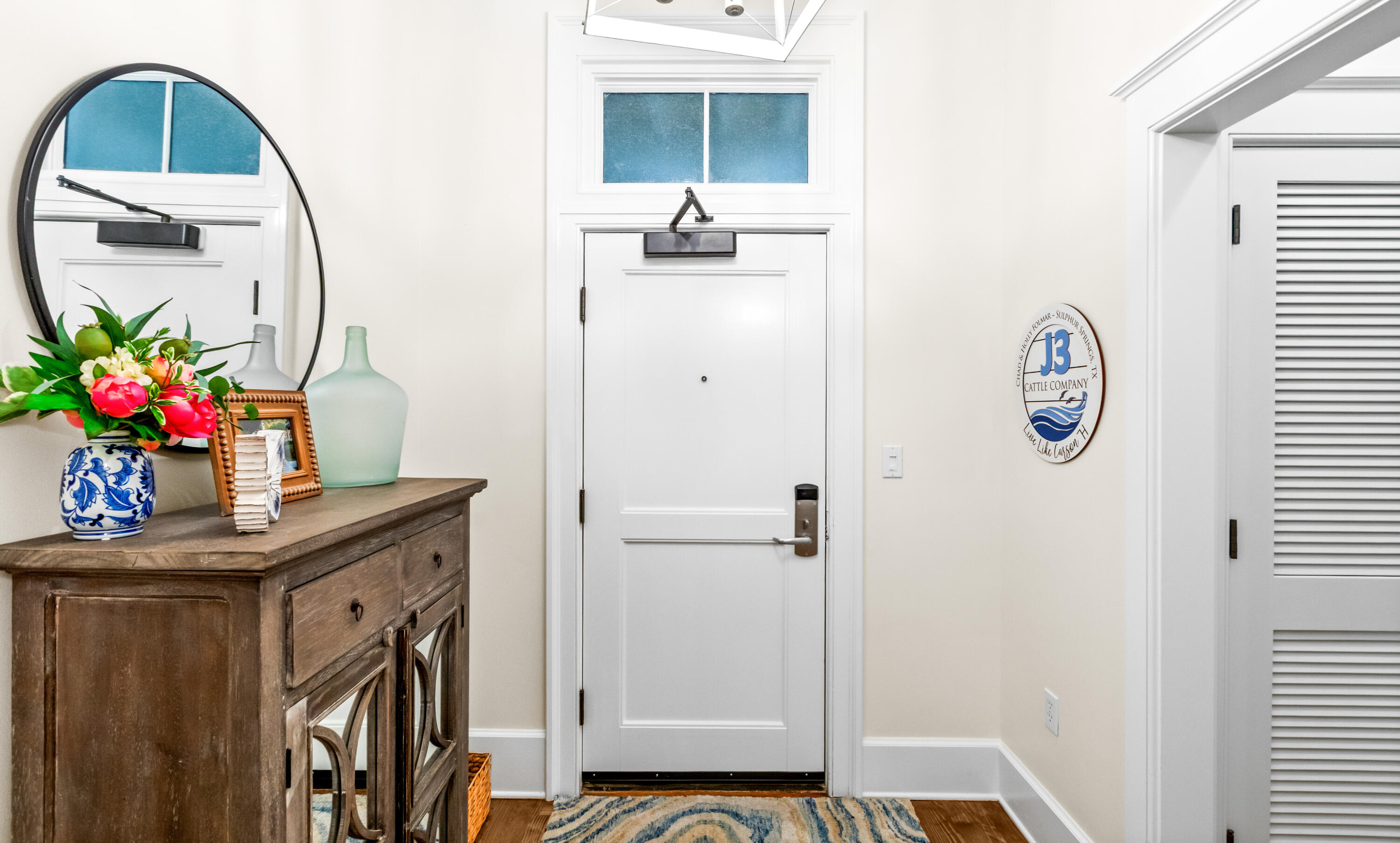 1660 E County Highway 30A UNIT 101