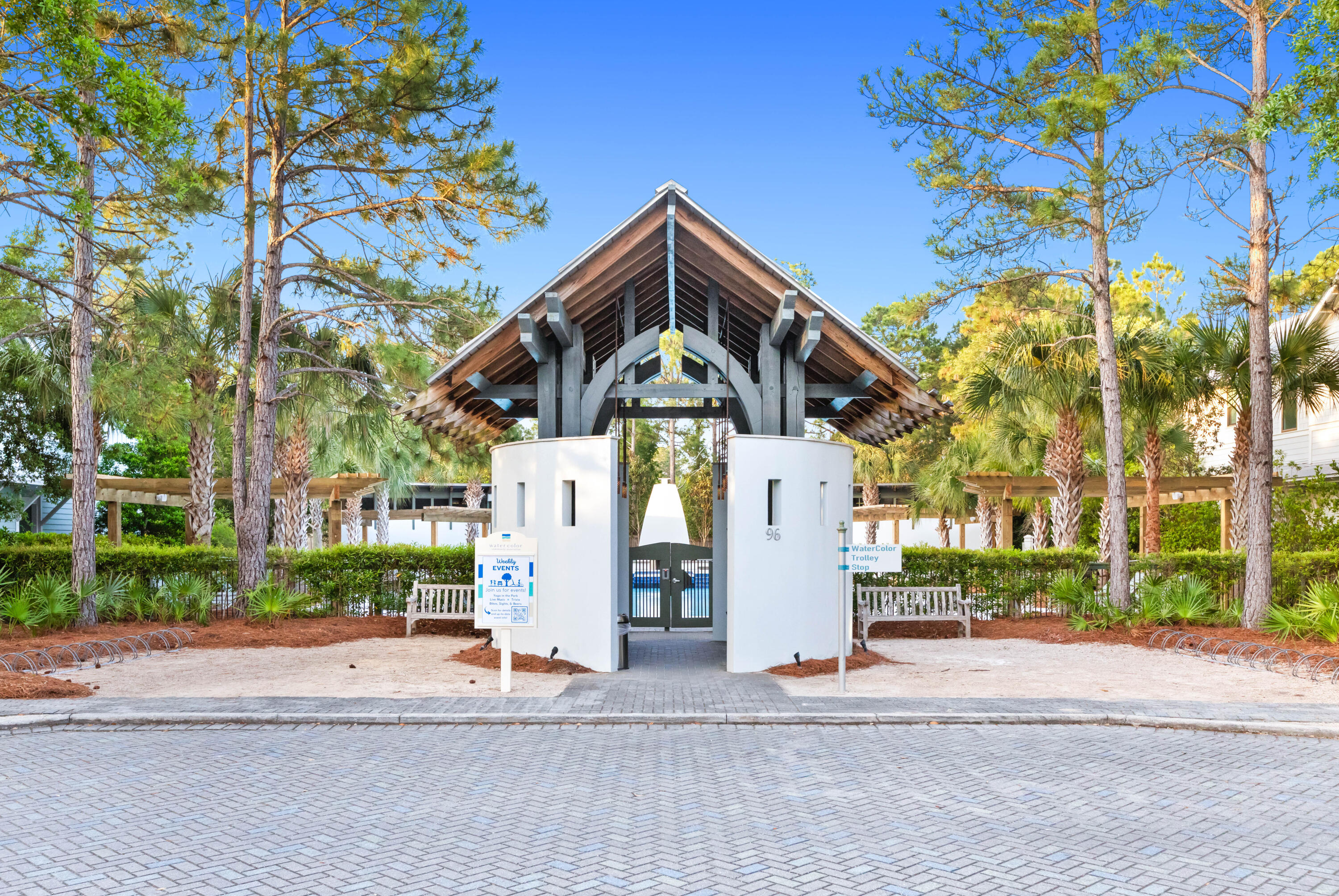 1660 E County Highway 30A UNIT 101