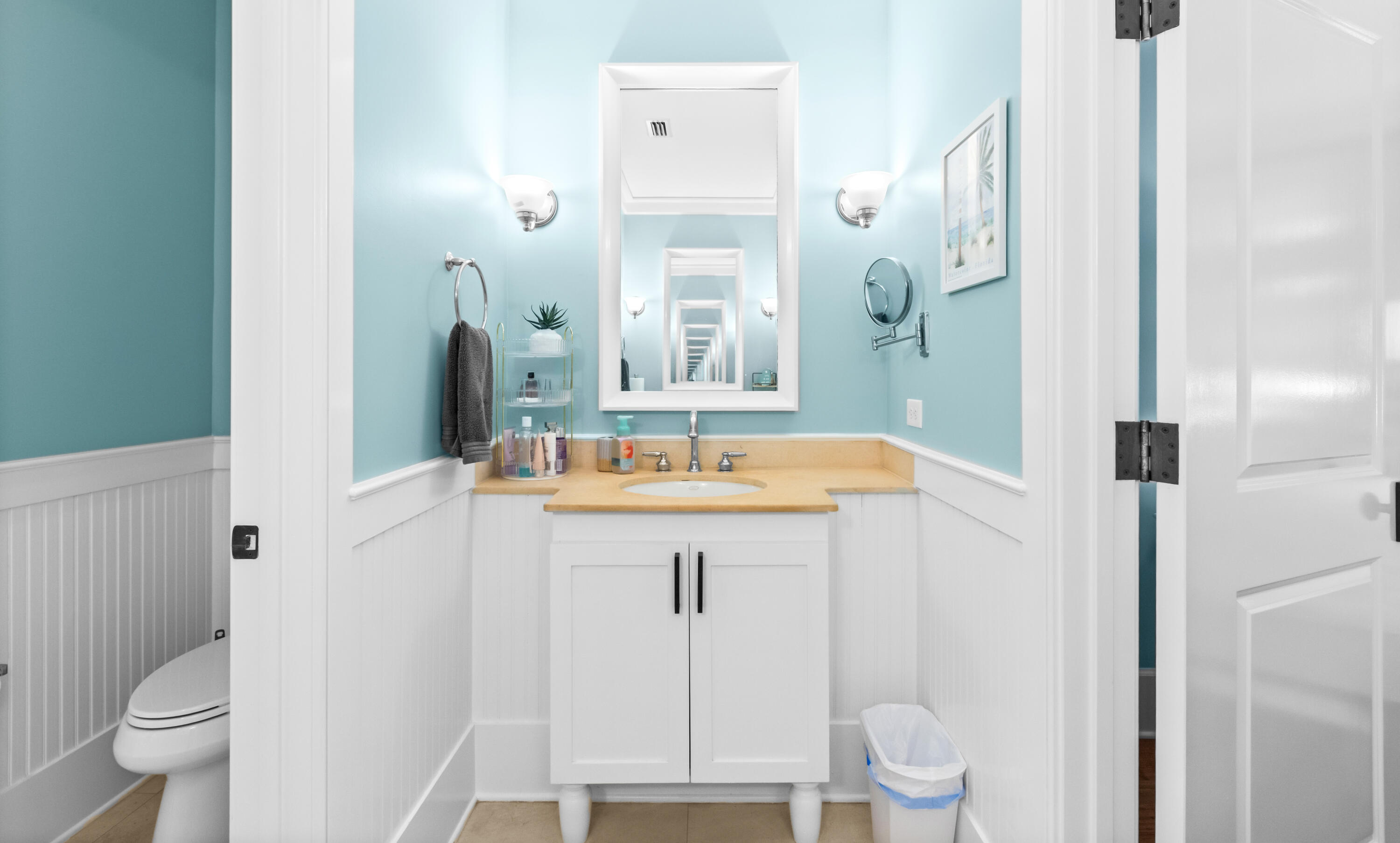 1660 E County Highway 30A UNIT 101