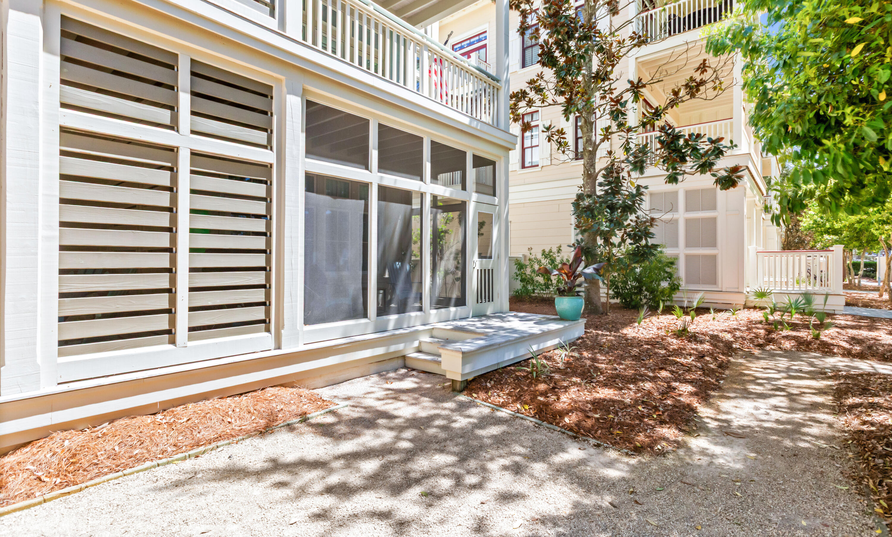 1660 E County Highway 30A UNIT 101