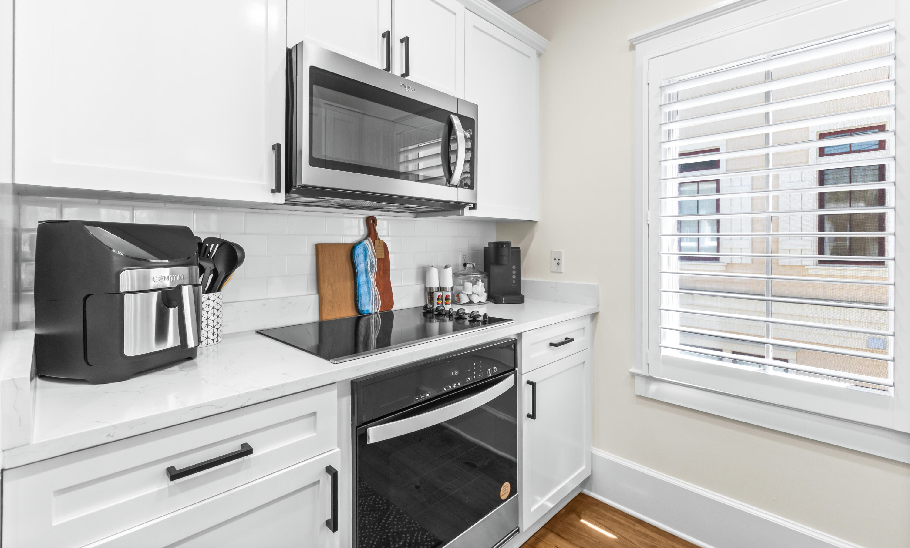 1660 E County Highway 30A UNIT 101