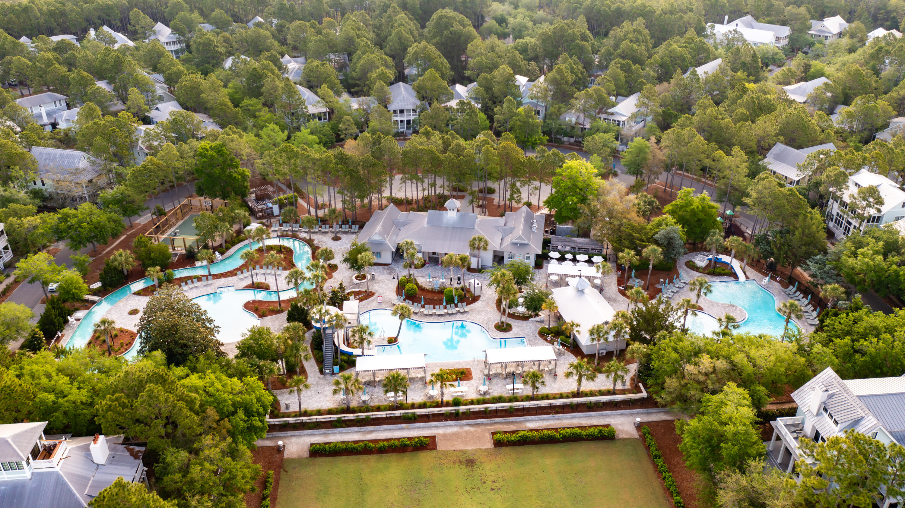 1660 E County Highway 30A UNIT 101