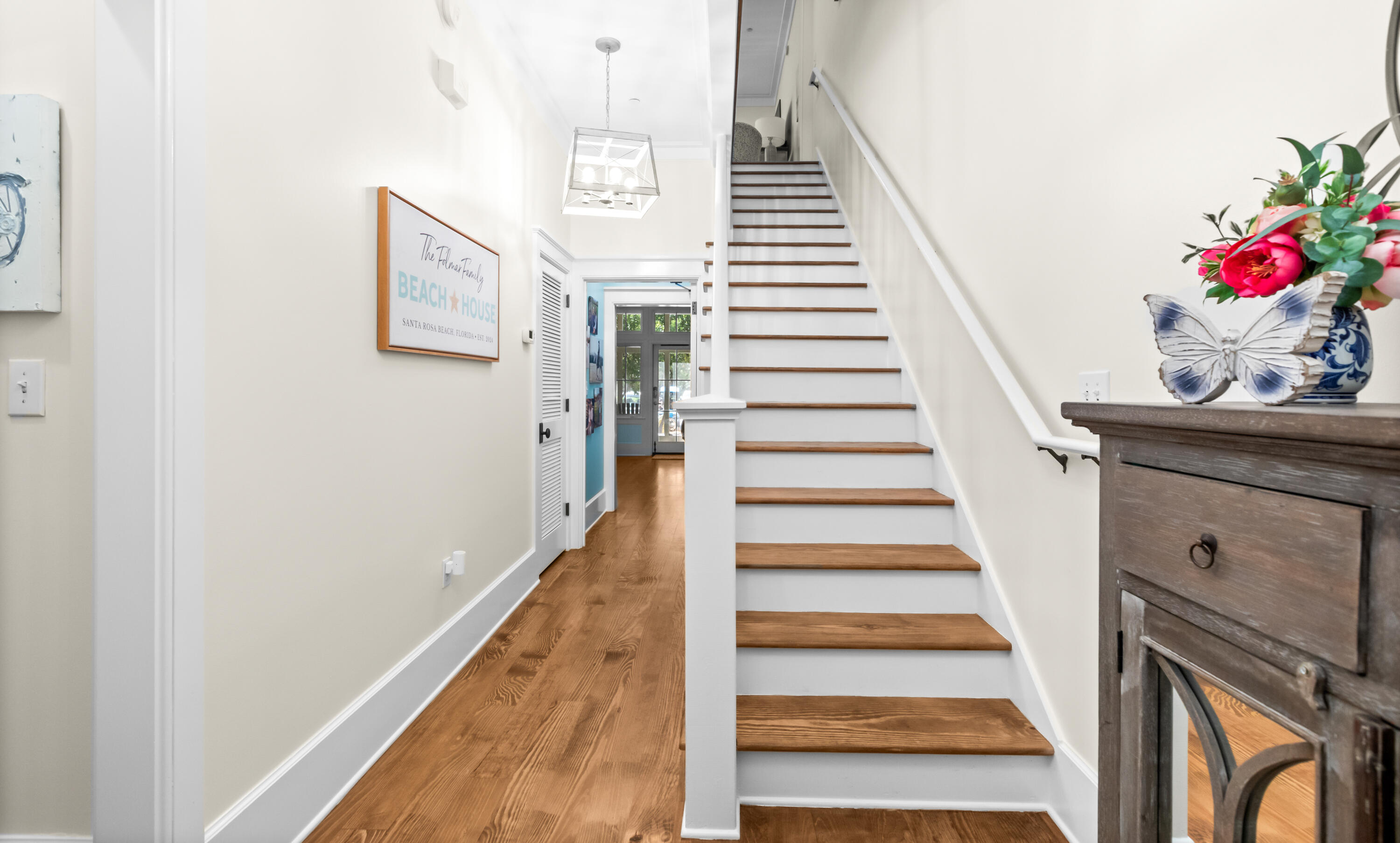 1660 E County Highway 30A UNIT 101