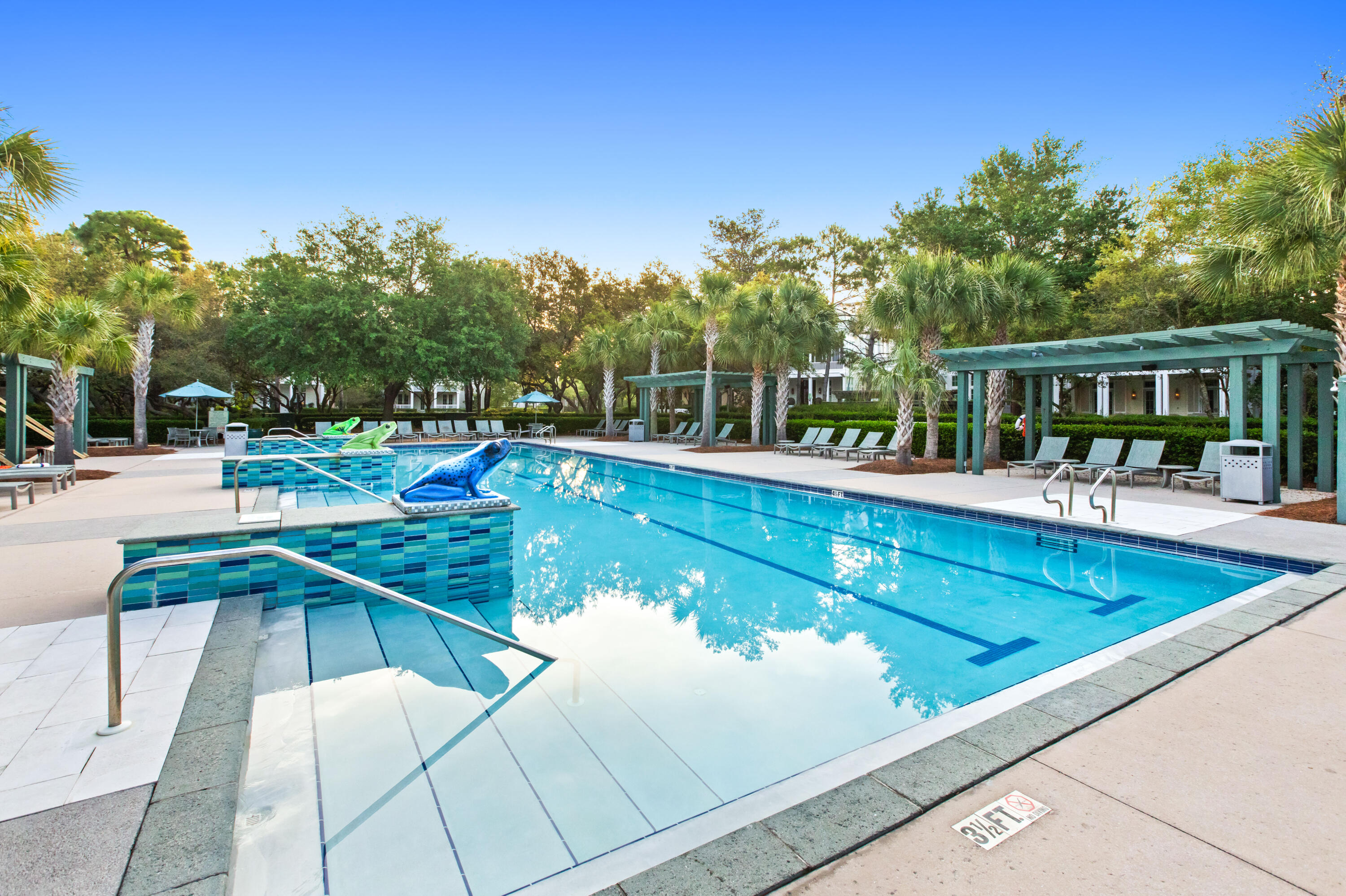 1660 E County Highway 30A UNIT 101