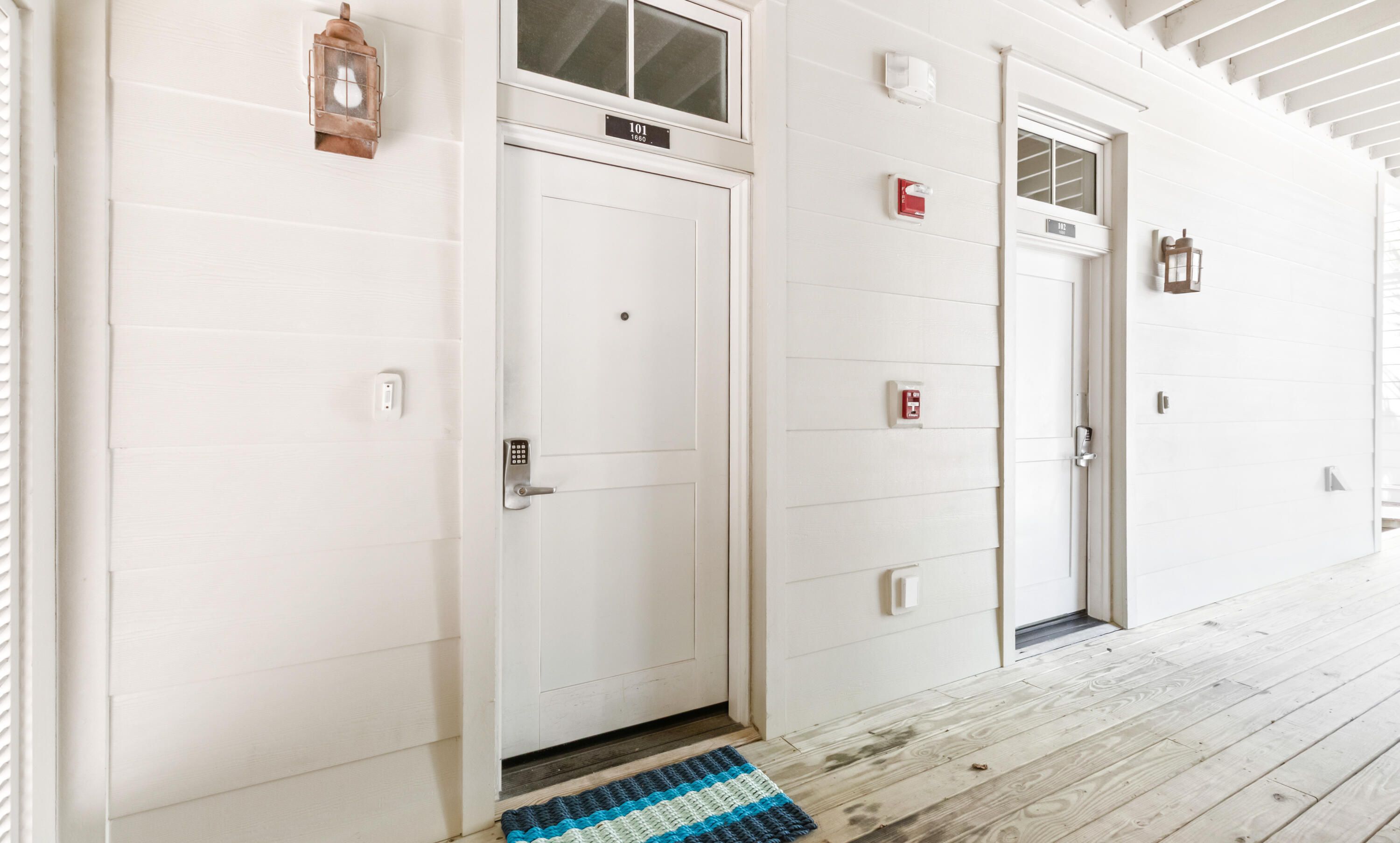 1660 E County Highway 30A UNIT 101