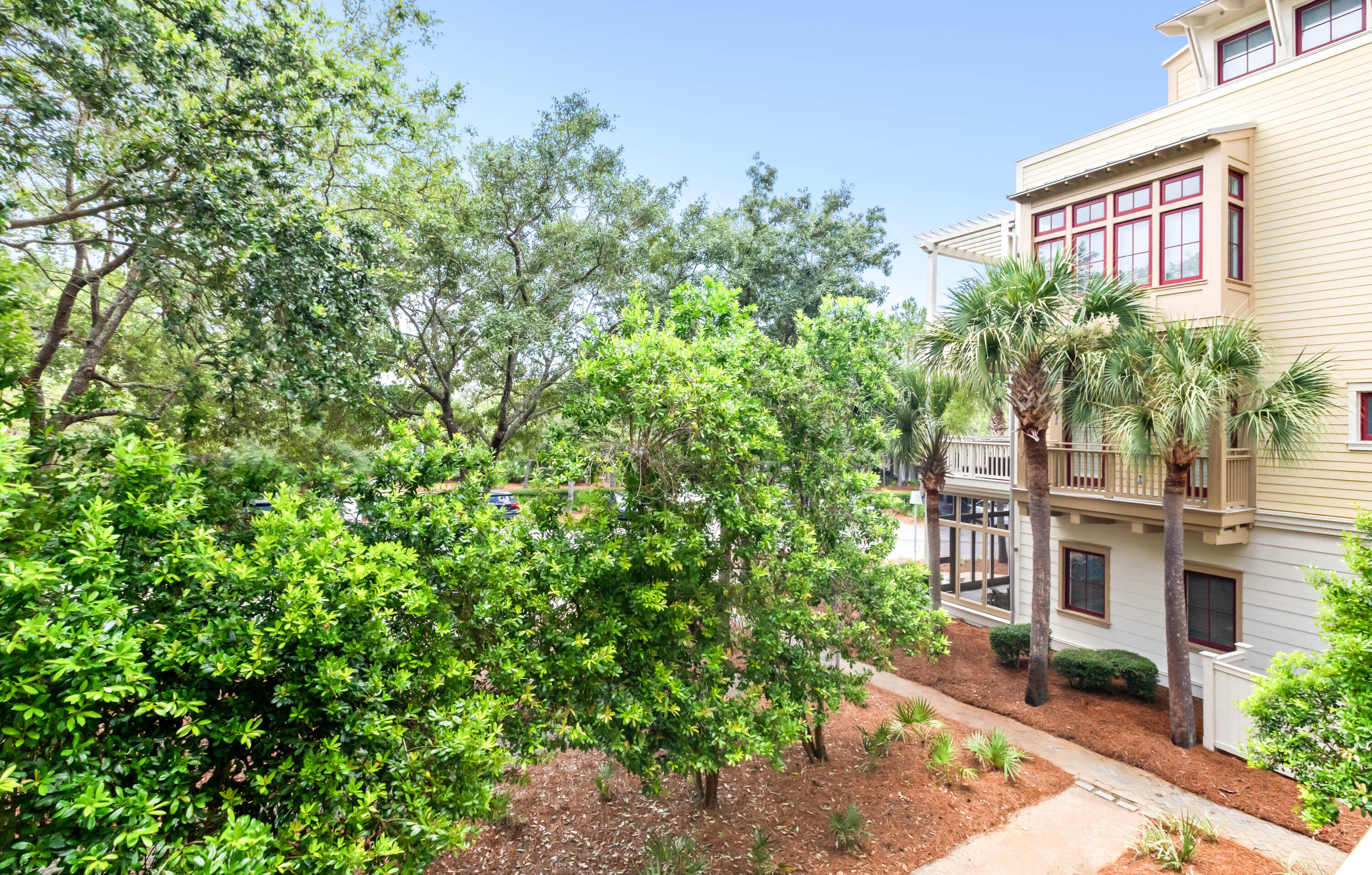 1660 E County Highway 30A UNIT 101