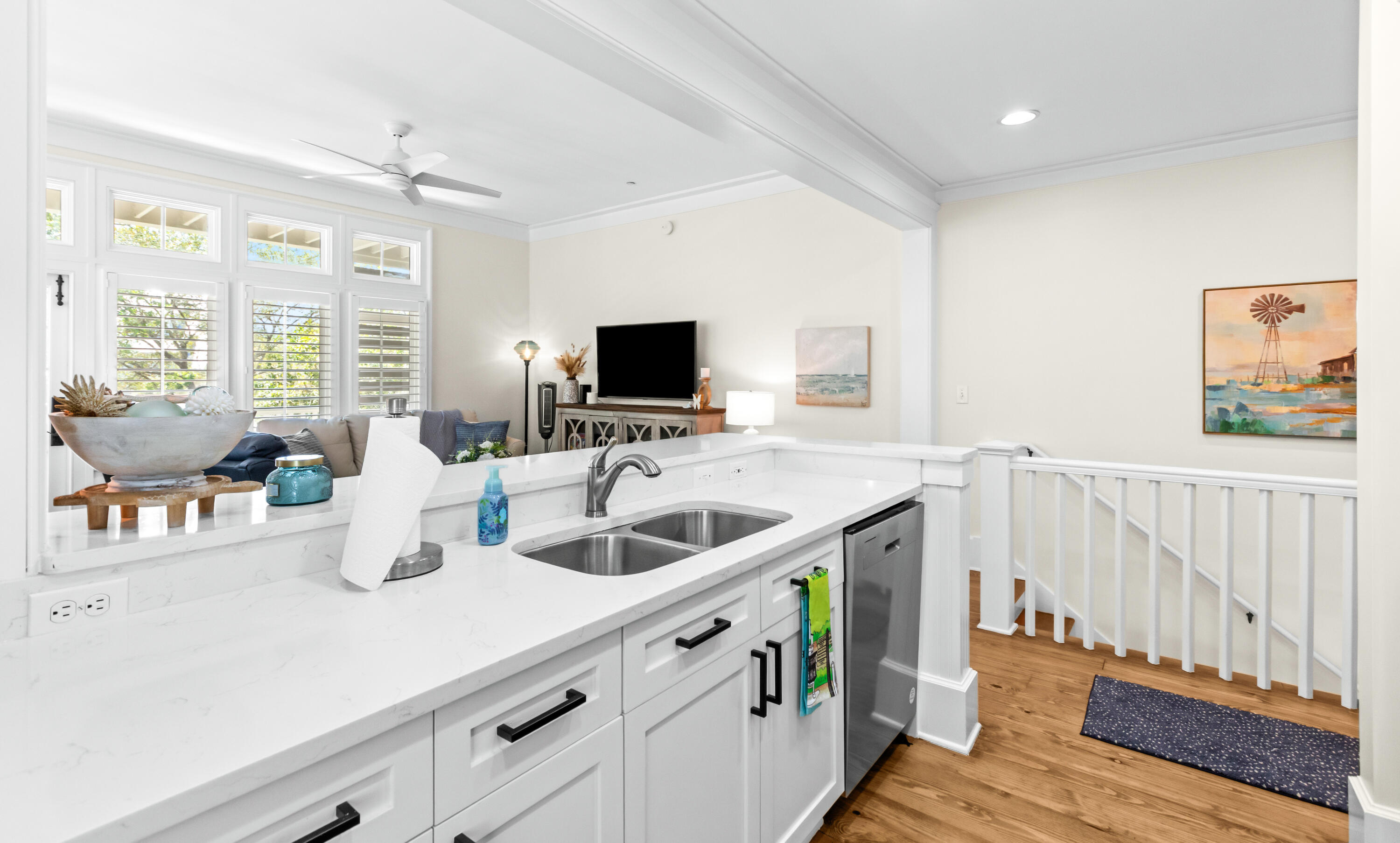 1660 E County Highway 30A UNIT 101