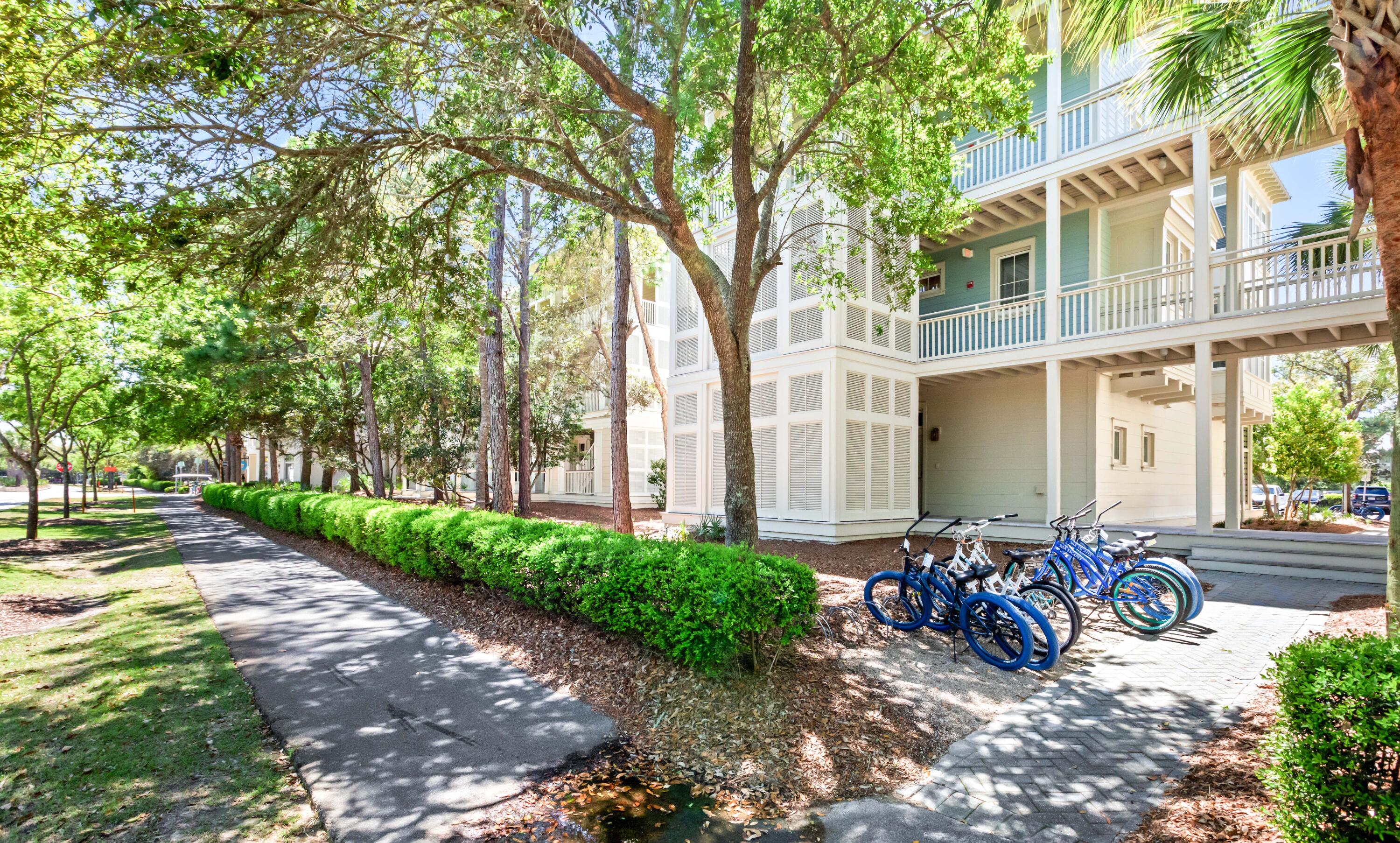 1660 E County Highway 30A UNIT 101