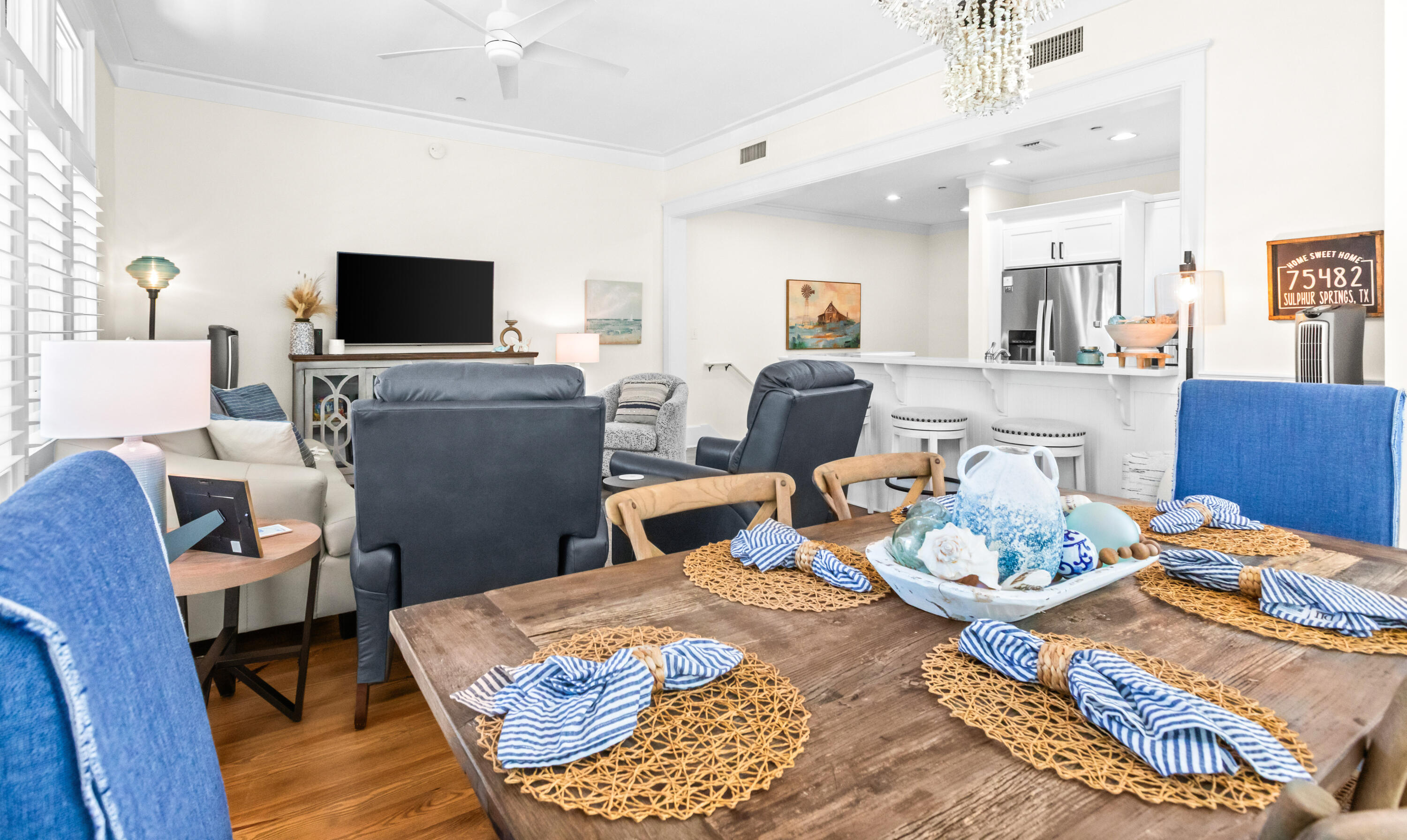 1660 E County Highway 30A UNIT 101