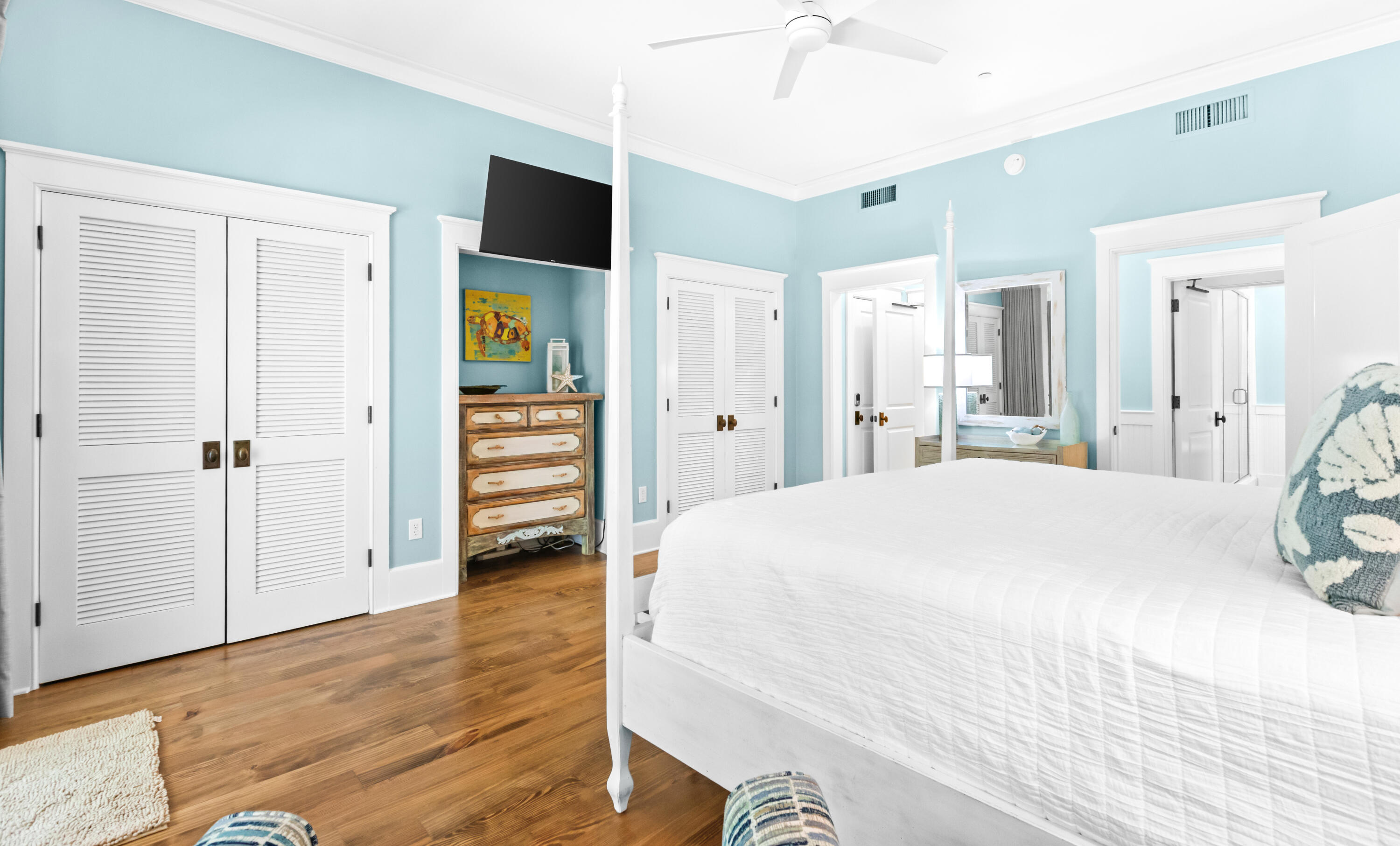 1660 E County Highway 30A UNIT 101