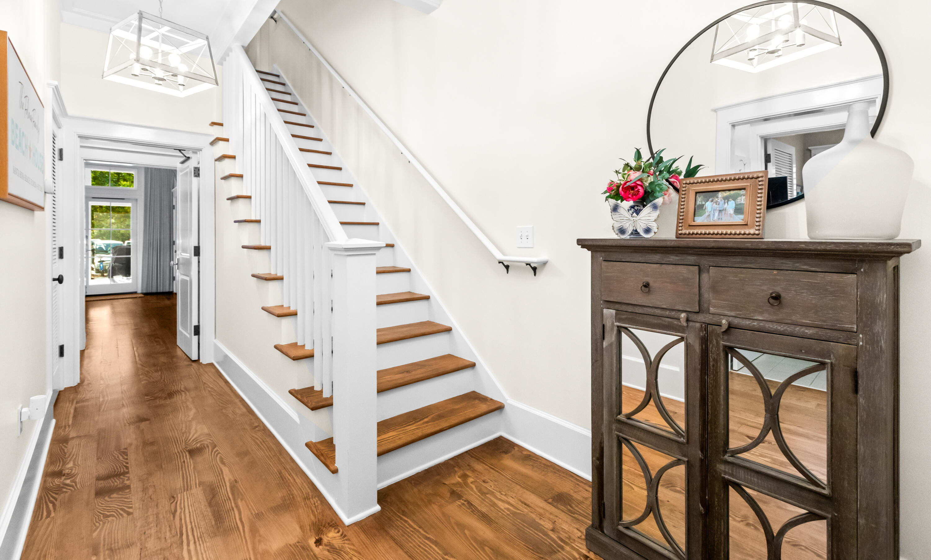 1660 E County Highway 30A UNIT 101