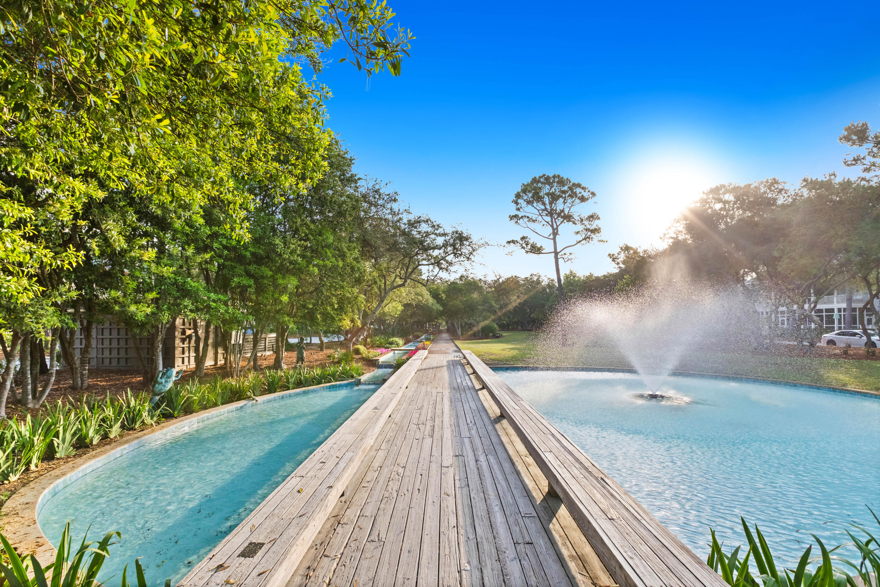 1660 E County Highway 30A UNIT 101