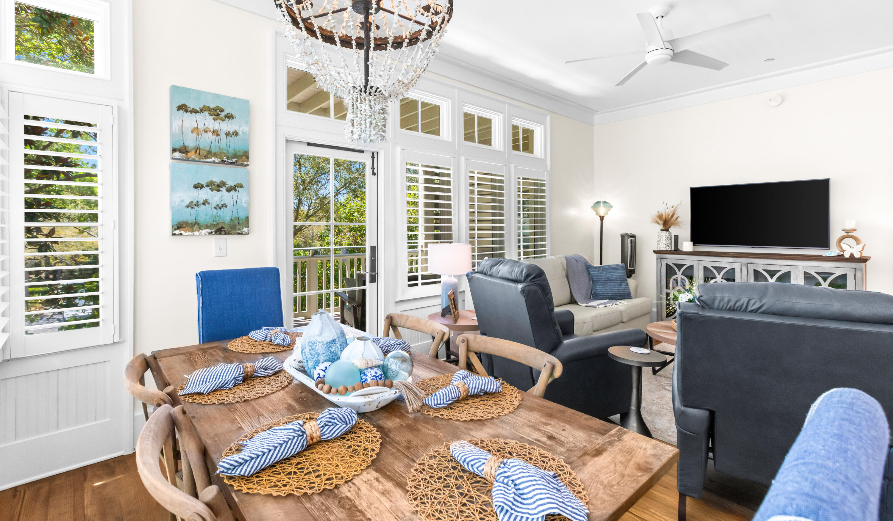 1660 E County Highway 30A UNIT 101