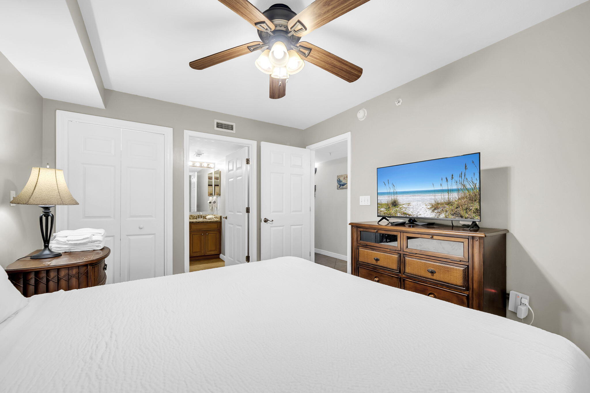 866 Santa Rosa Boulevard 302