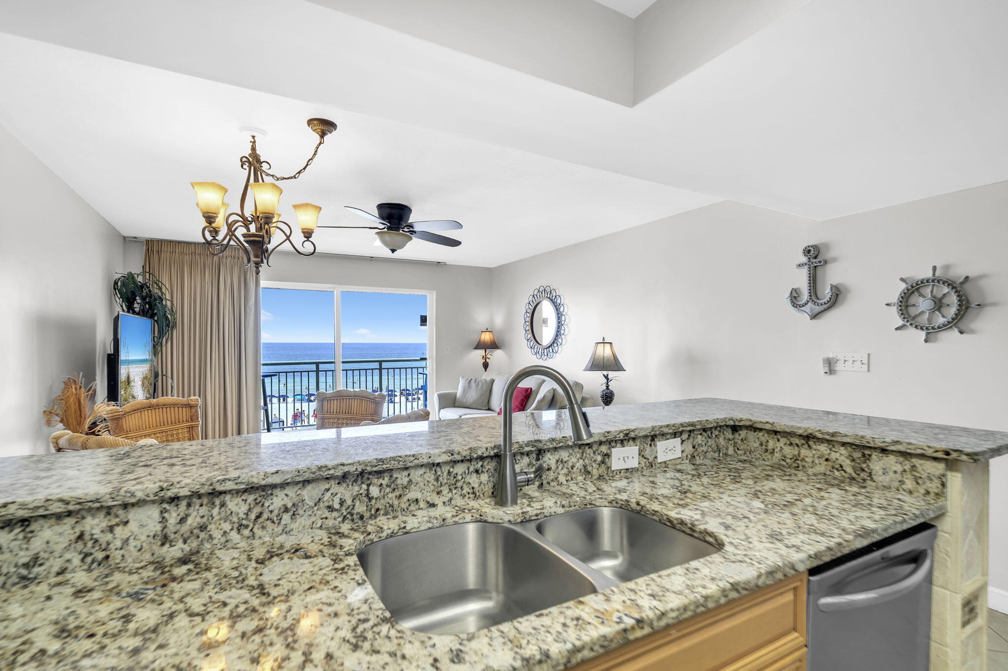 866 Santa Rosa Boulevard 302