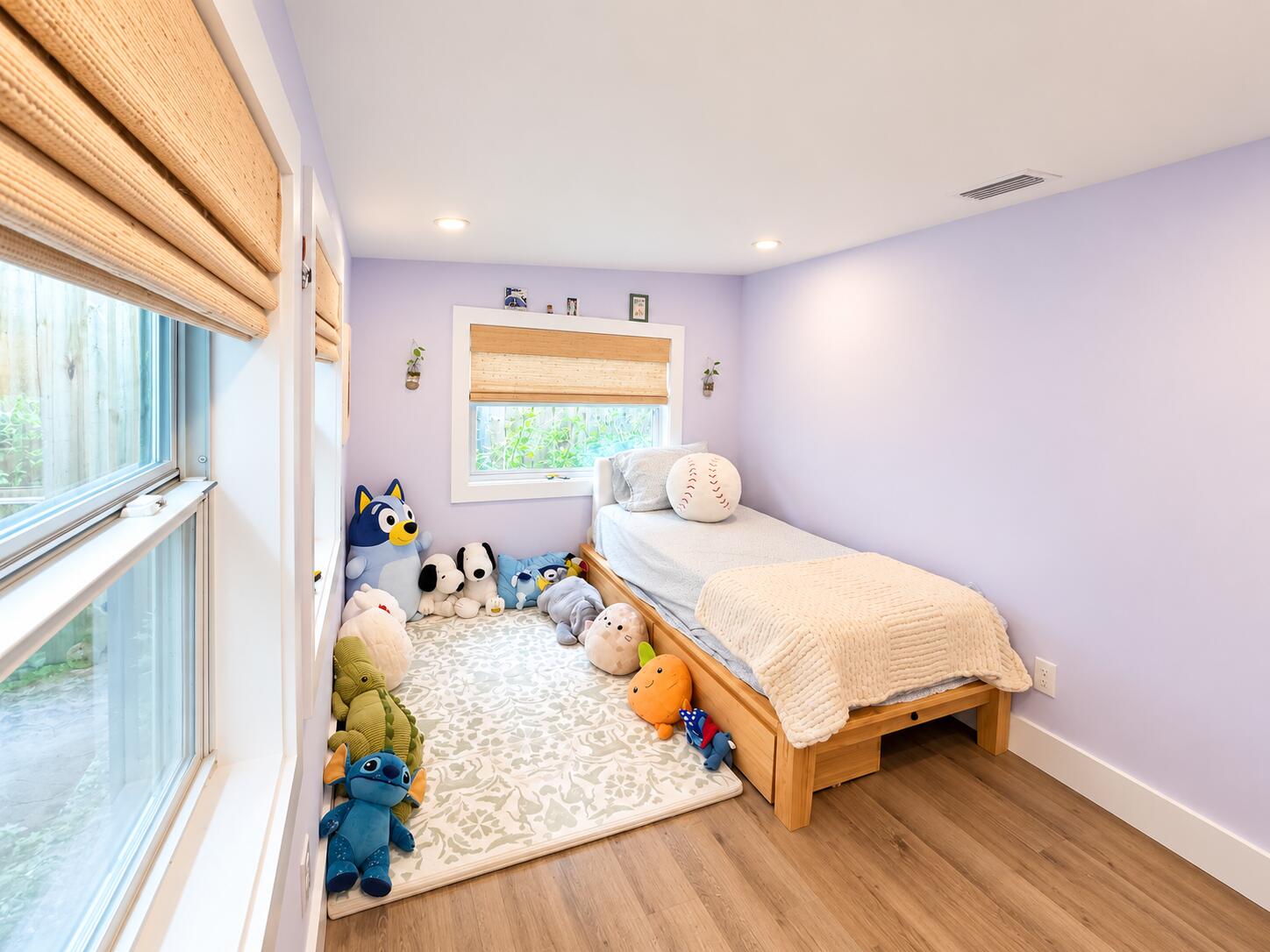 306 Malaga Place