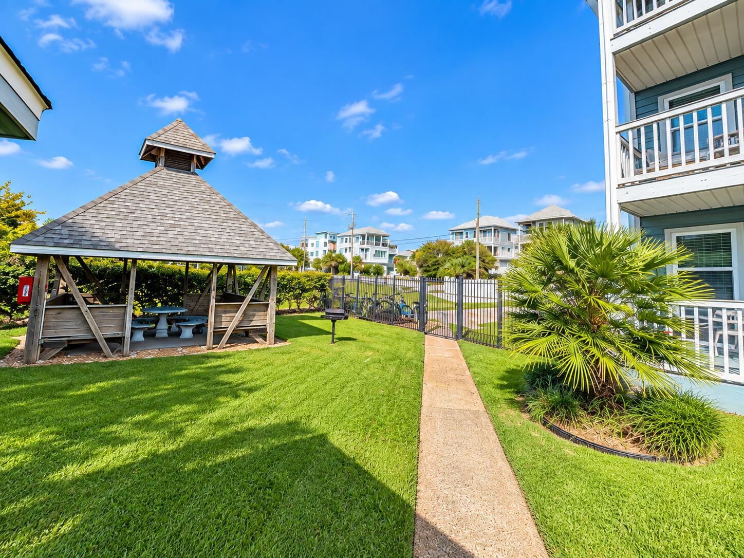 126 S Walton Lakeshore Drive # 105