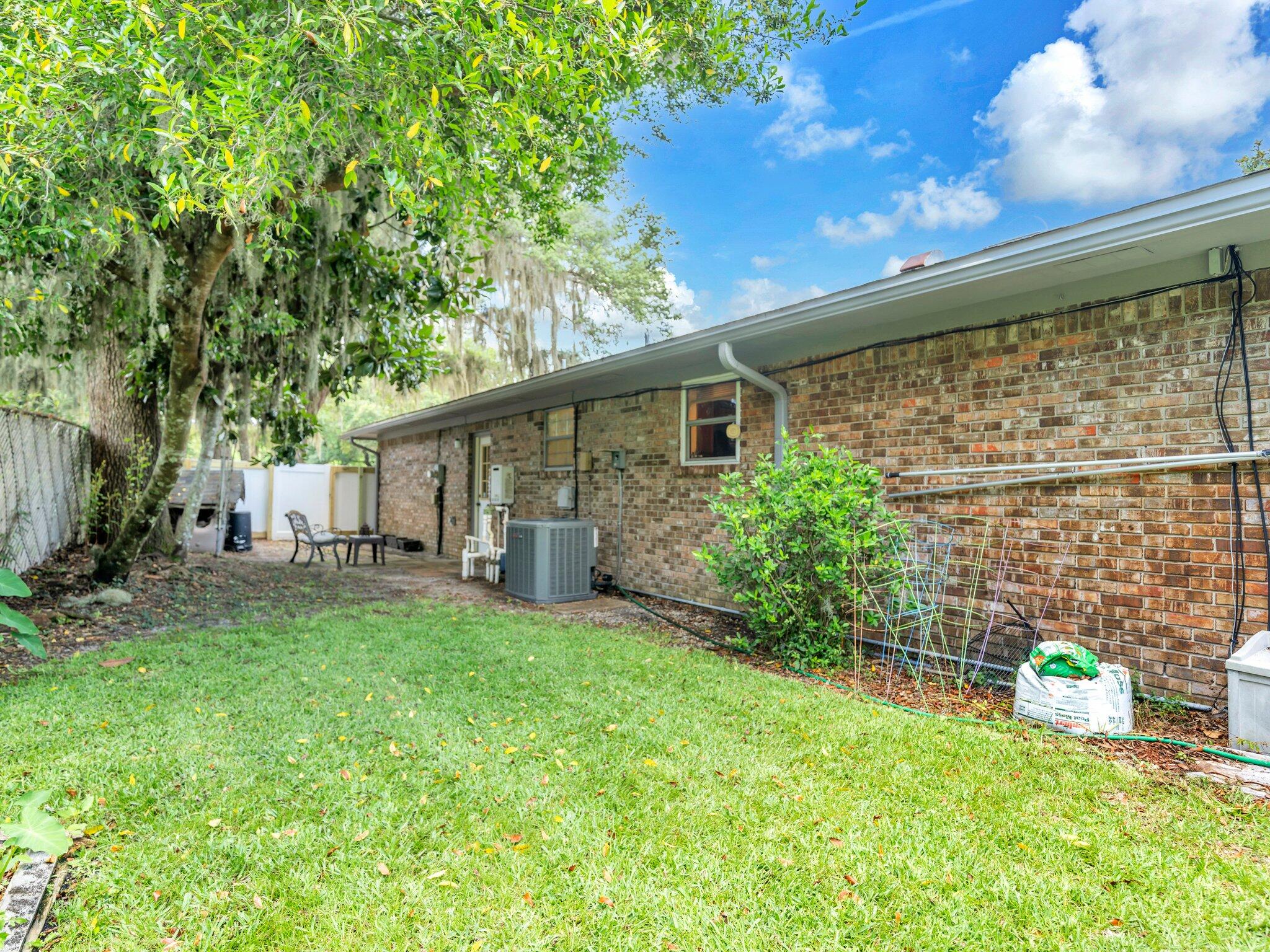 333 Jonquil Circle