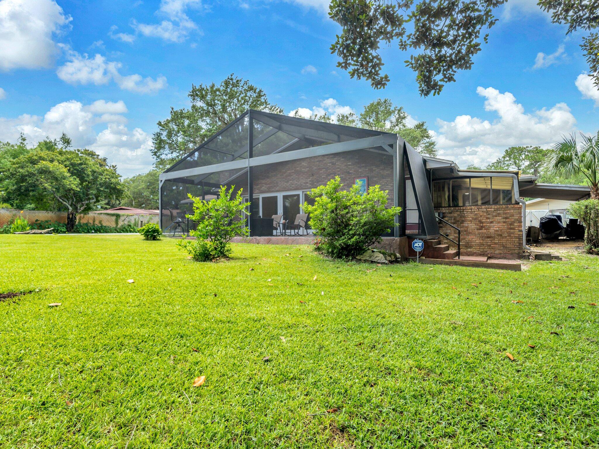 333 Jonquil Circle