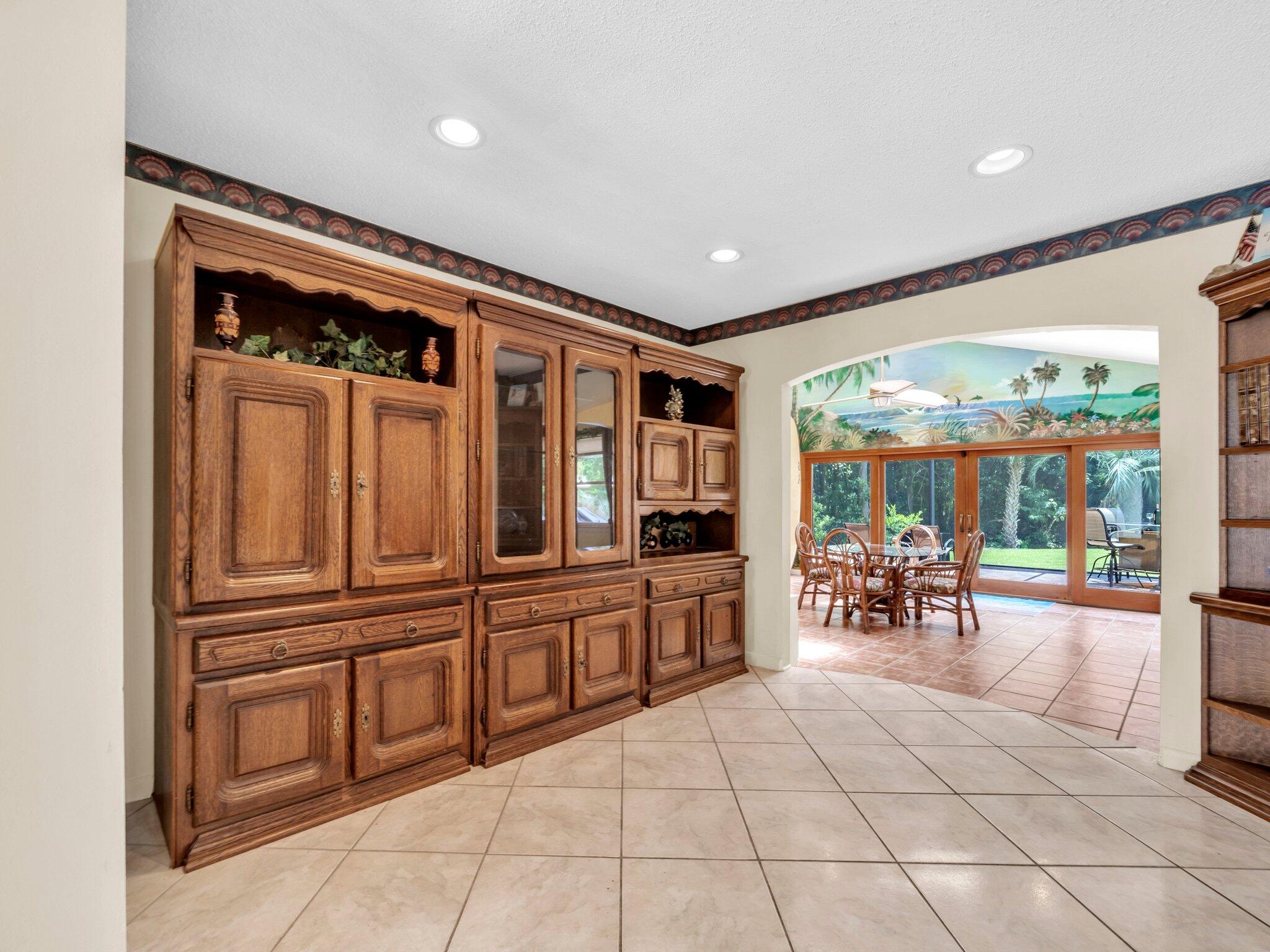 333 Jonquil Circle