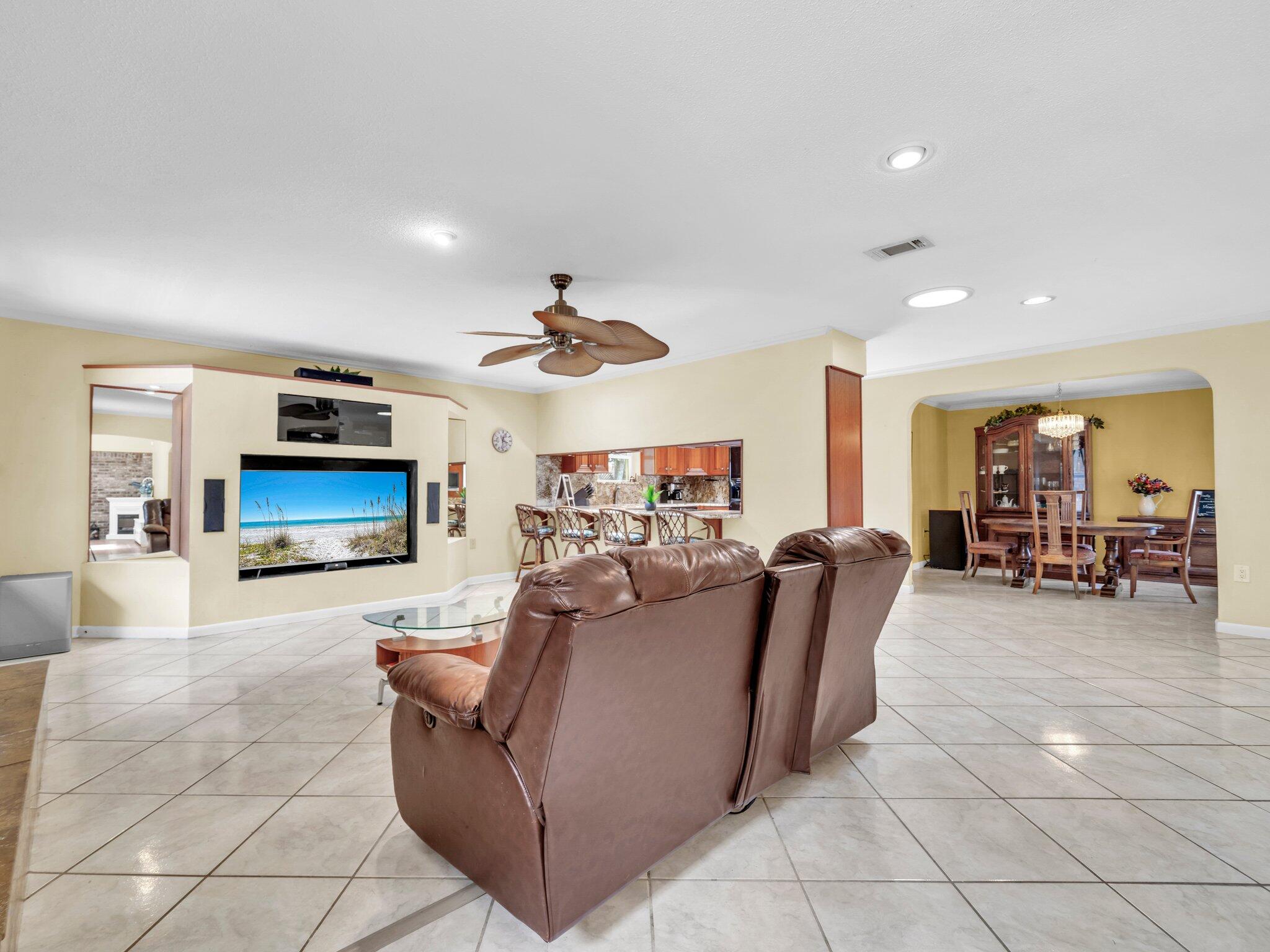333 Jonquil Circle