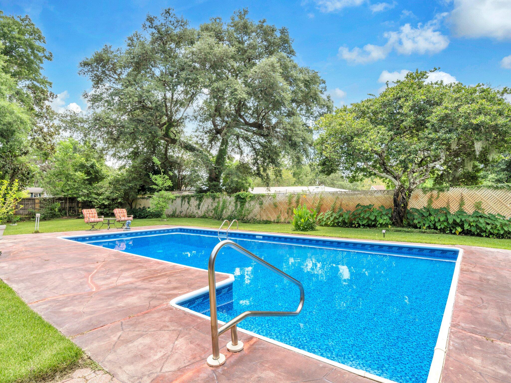 333 Jonquil Circle
