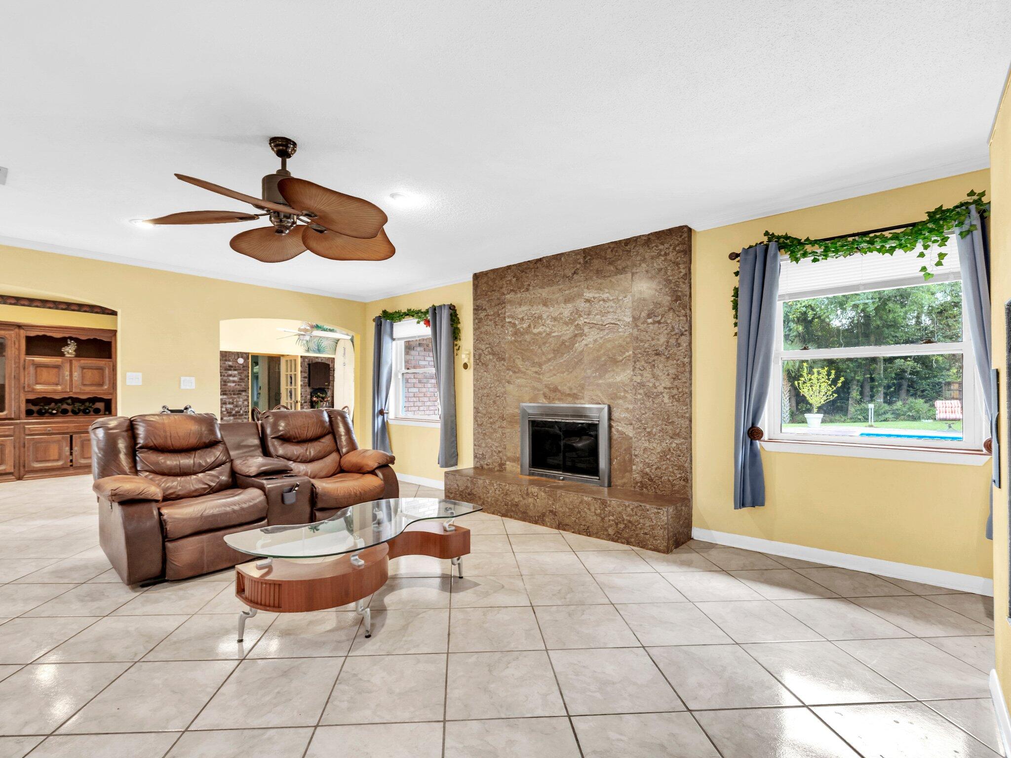 333 Jonquil Circle