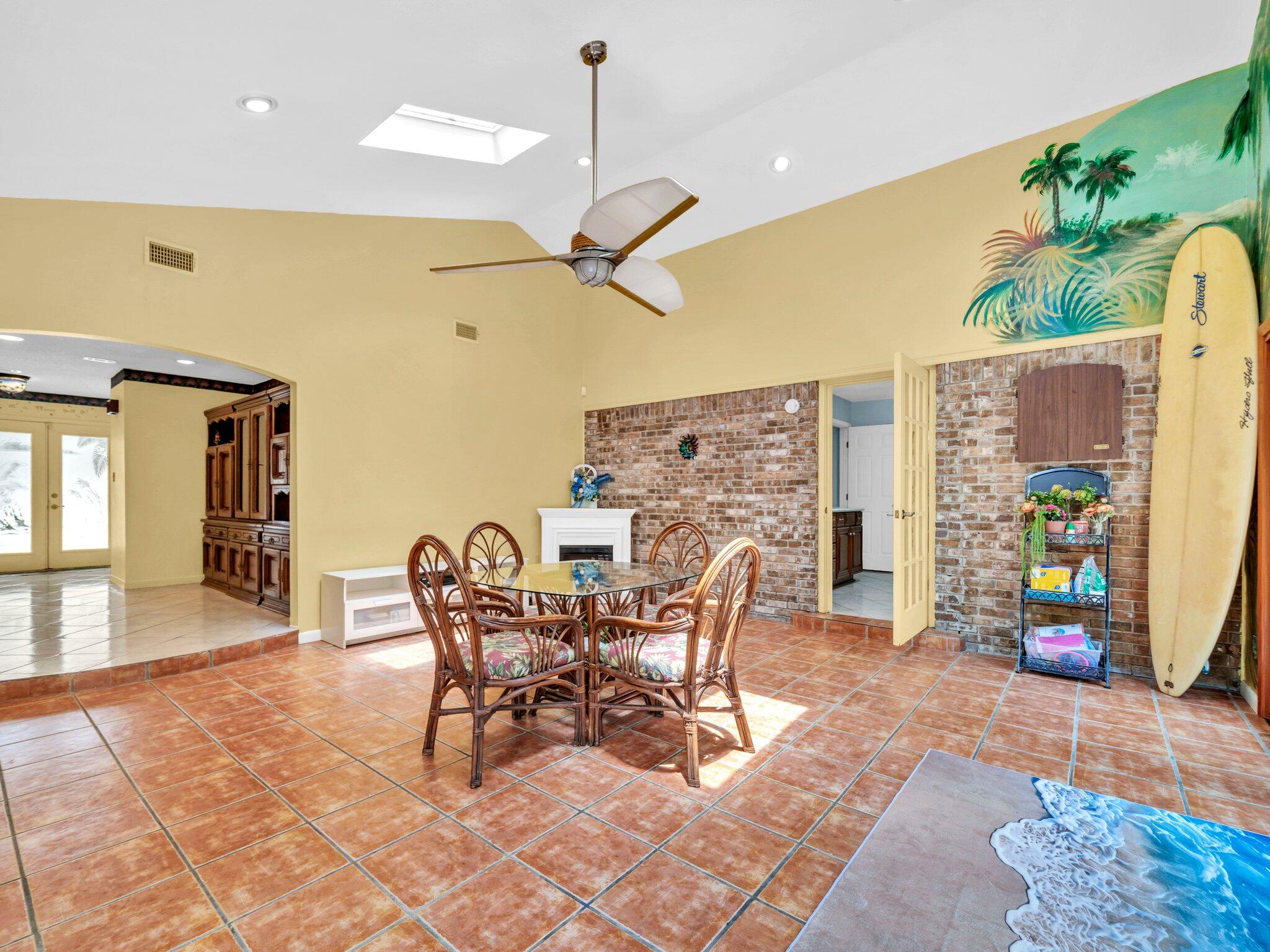 333 Jonquil Circle