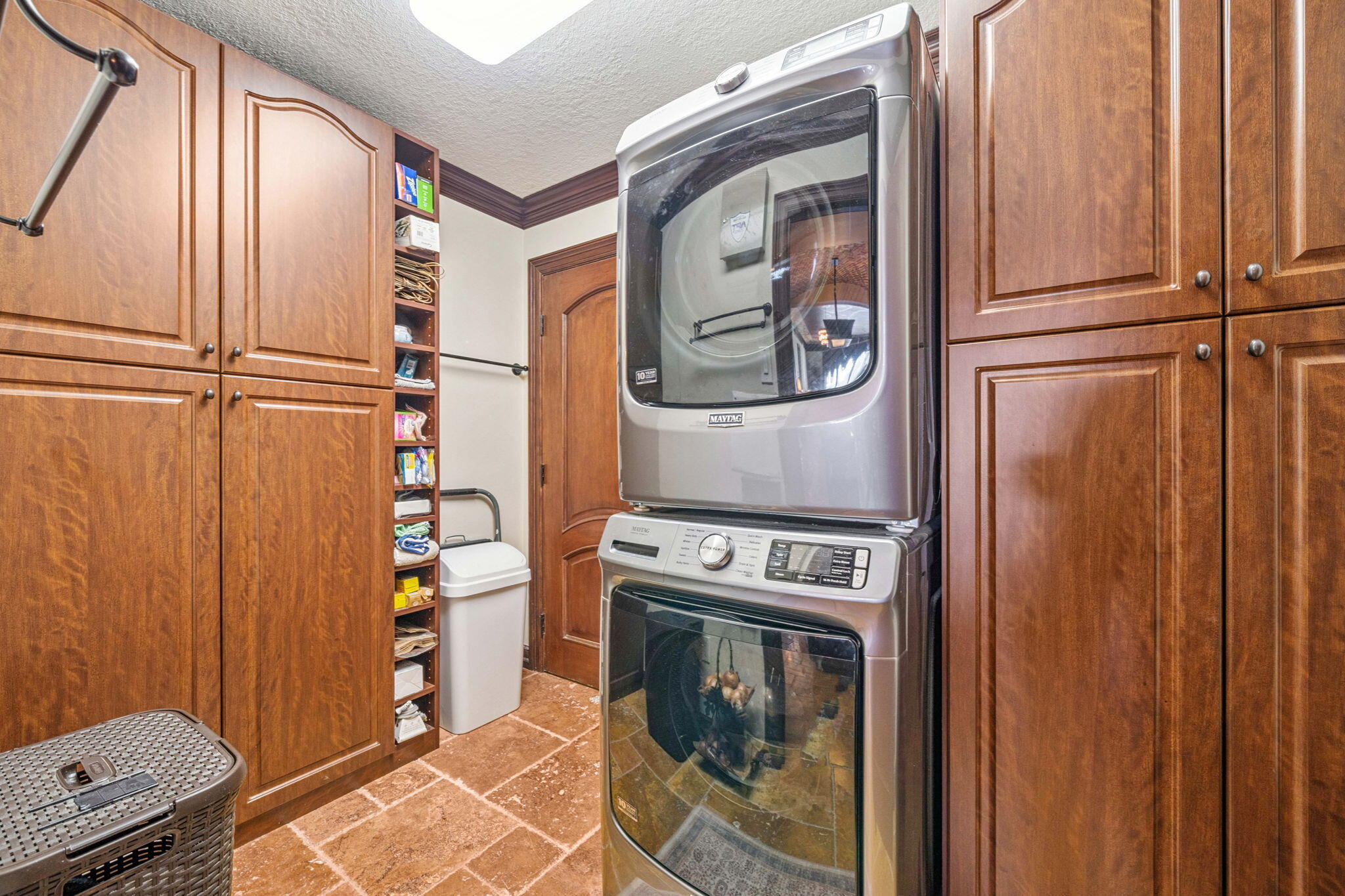 770 Harbor Boulevard, 3E