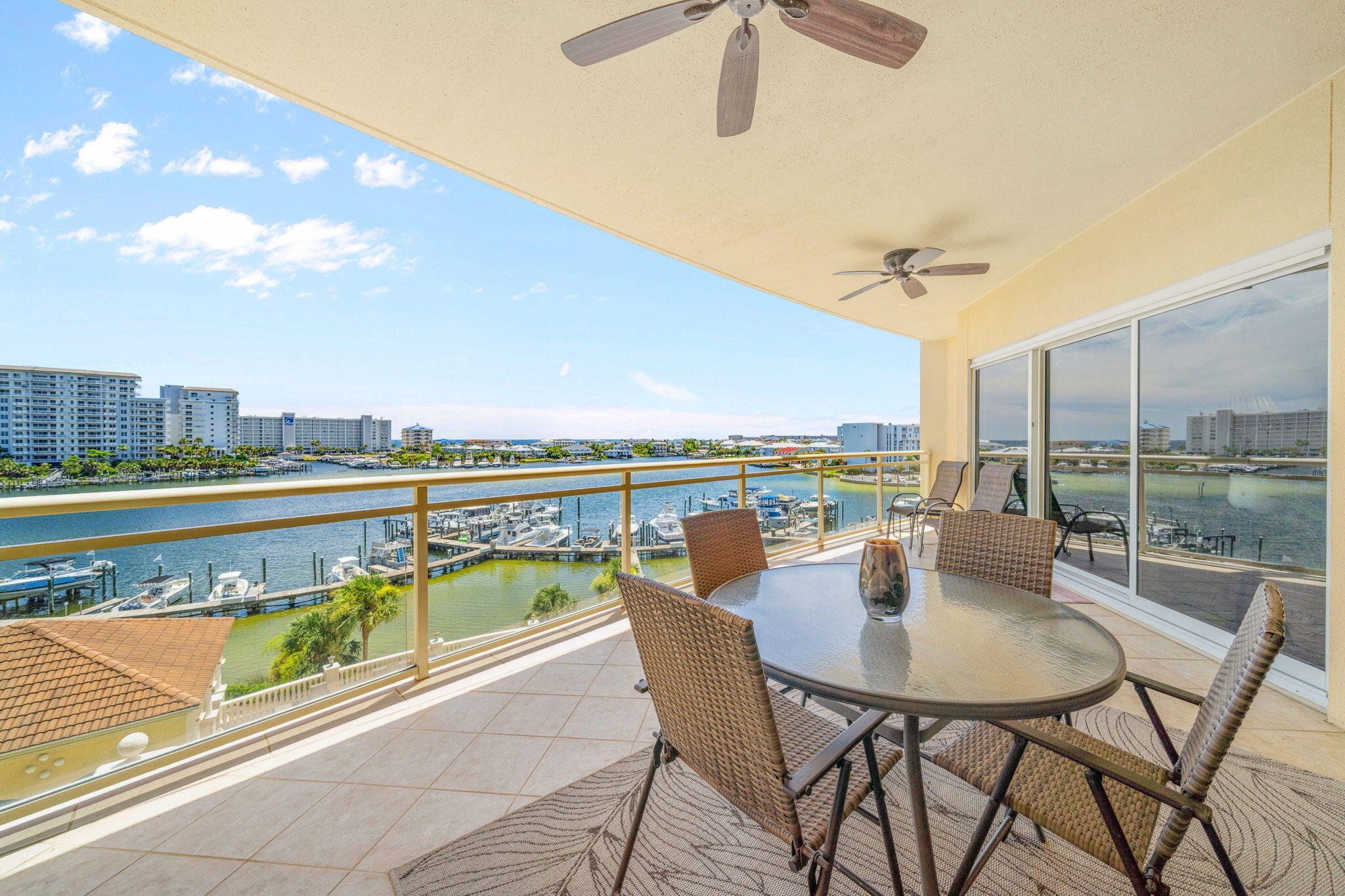770 Harbor Boulevard, 3E