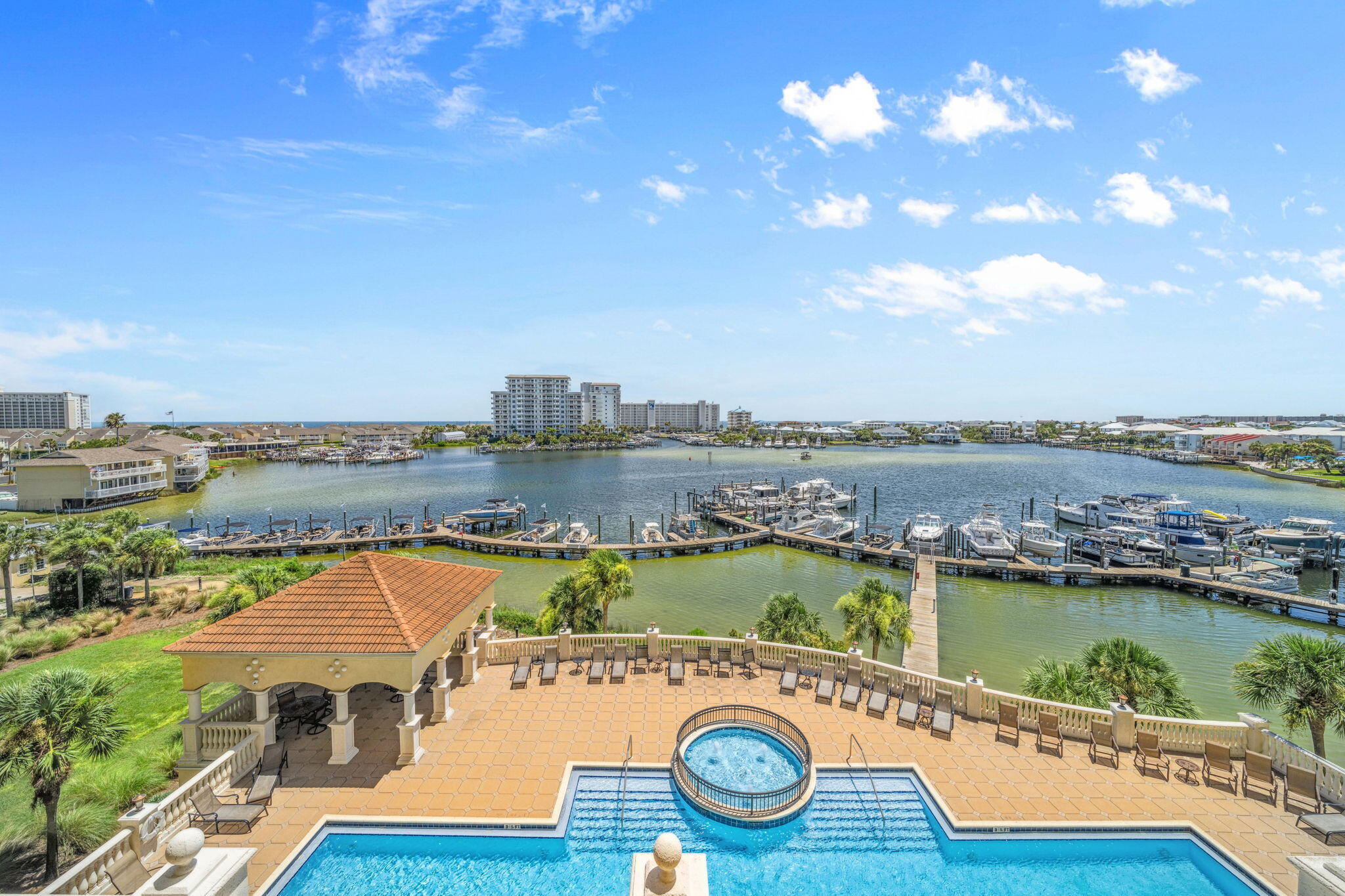 770 Harbor Boulevard, 3E