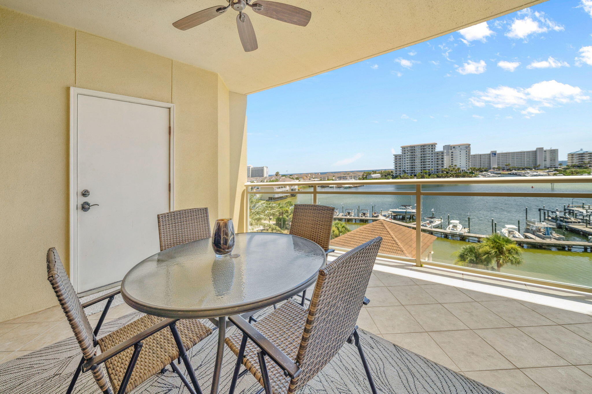 770 Harbor Boulevard, 3E