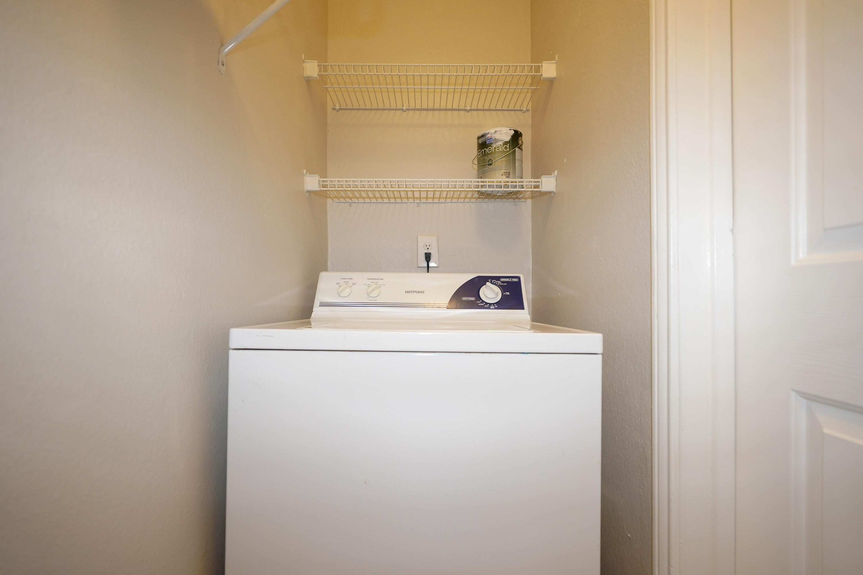 4040 Dancing Cloud Court, 325