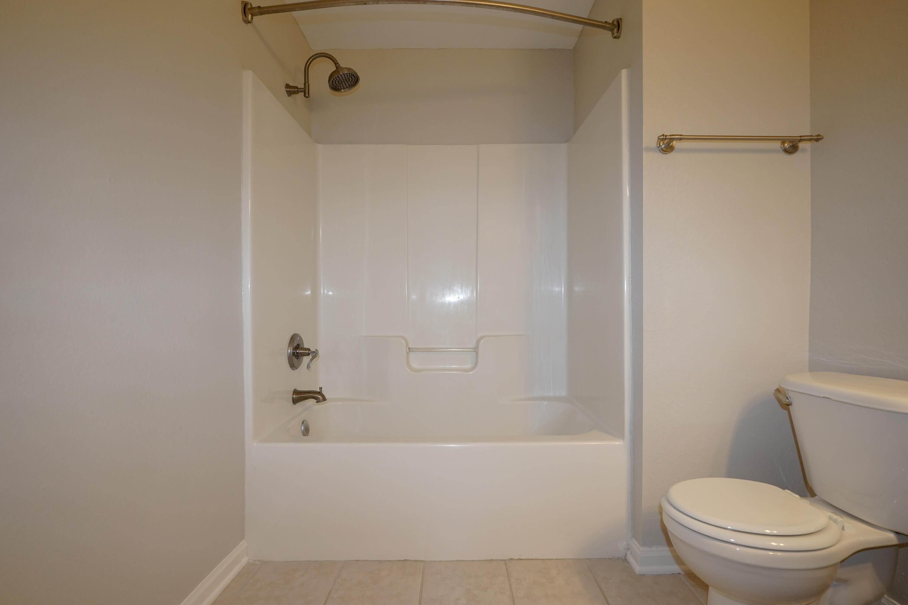 4040 Dancing Cloud Court, 325