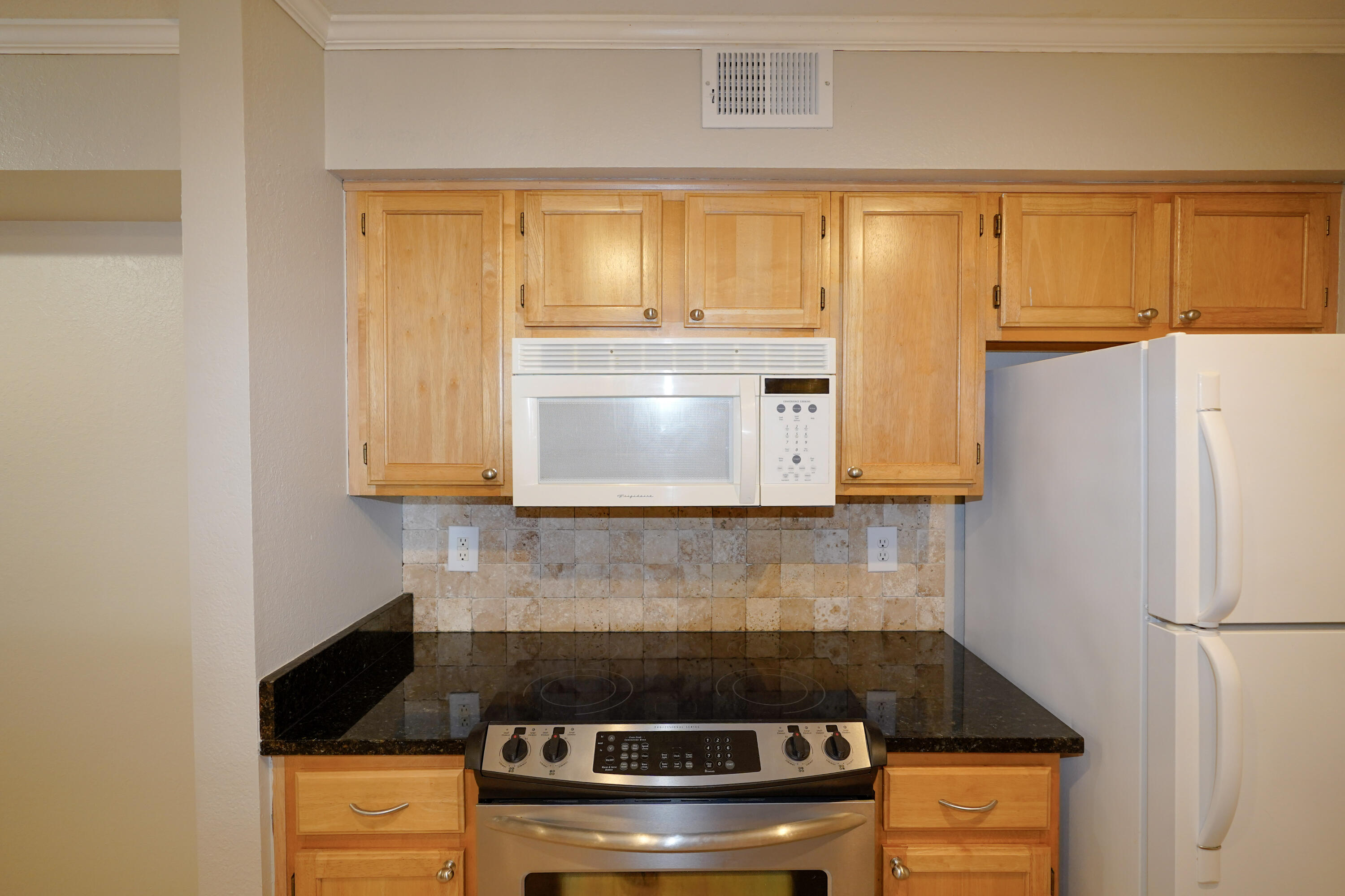 4040 Dancing Cloud Court, 325