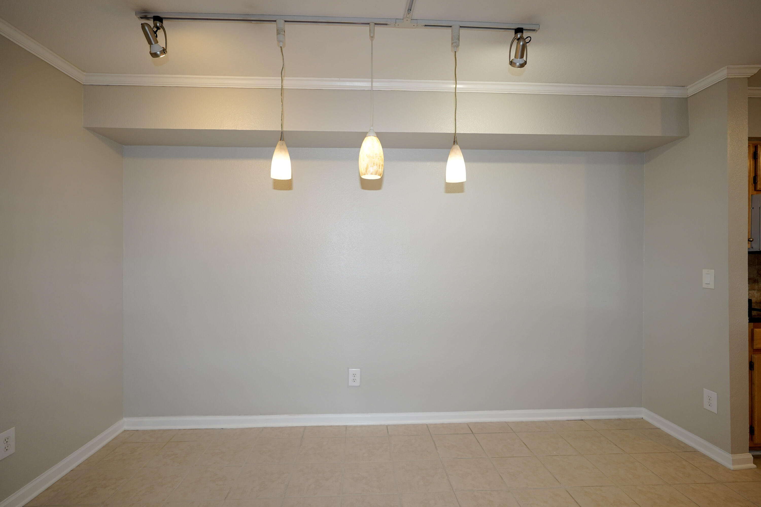 4040 Dancing Cloud Court, 325